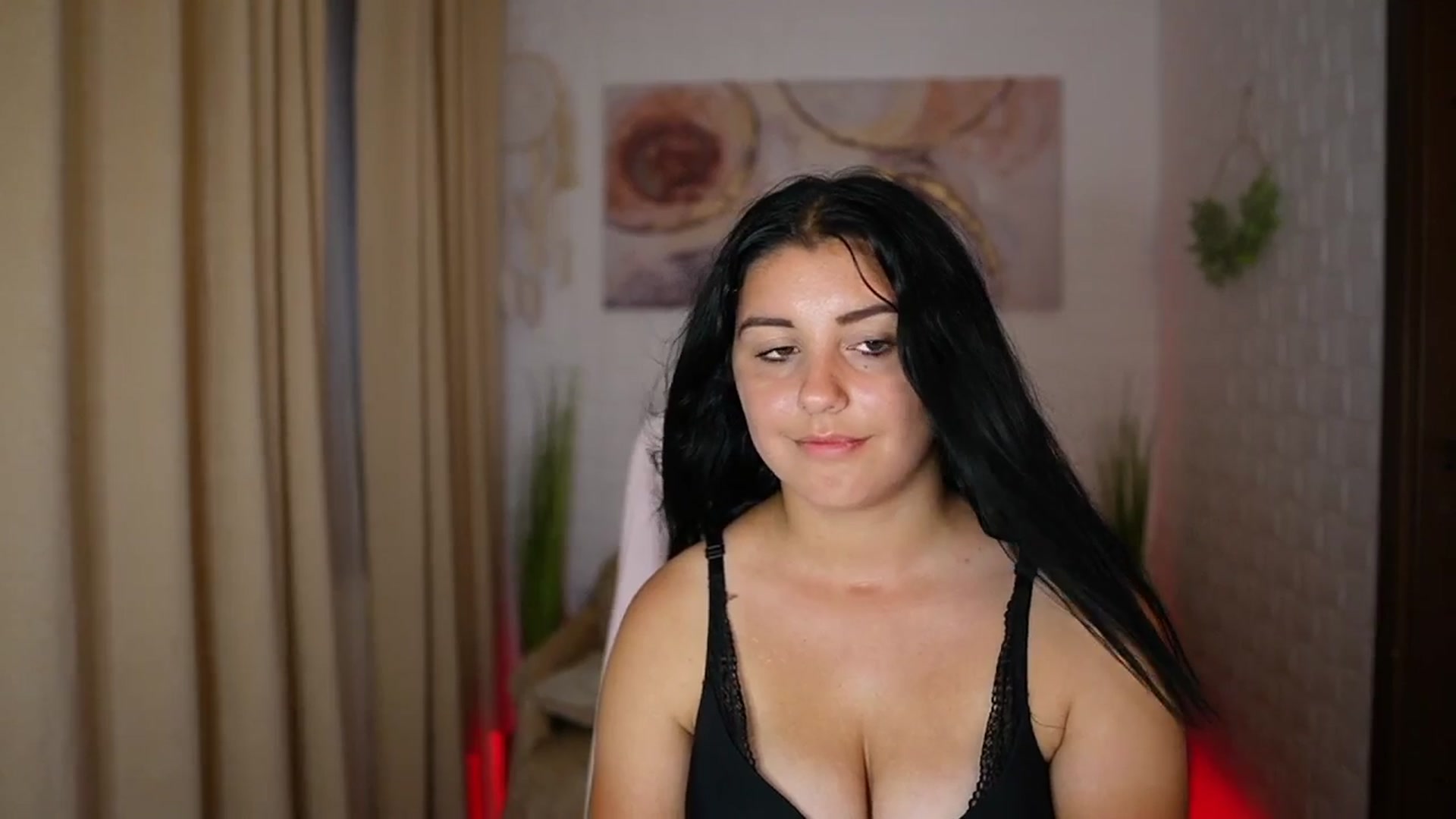 Gallery image thumbnail from Liya__Silver's myfreecams stream on, 08/05/2024, 17:58 image 14 of 20