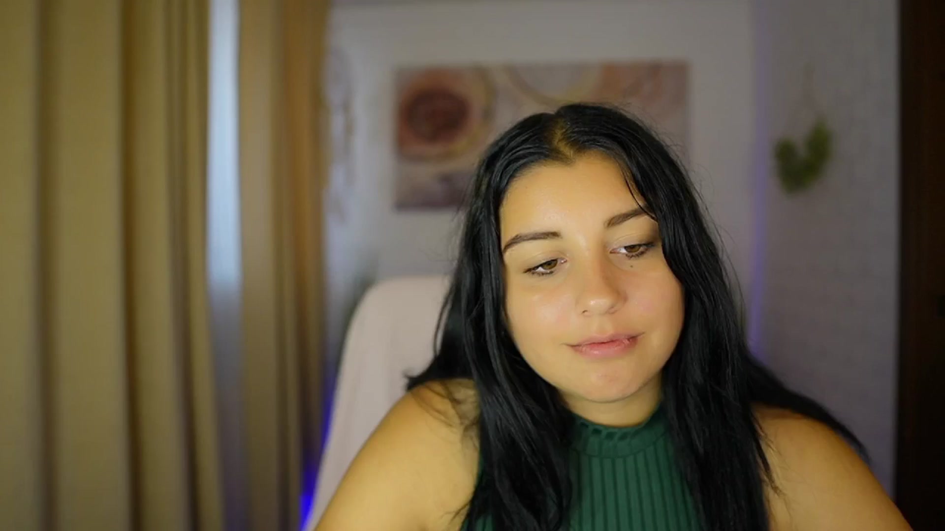 Gallery image thumbnail from Liya__Silver's myfreecams stream on, 08/07/2024, 14:06 image 20 of 20
