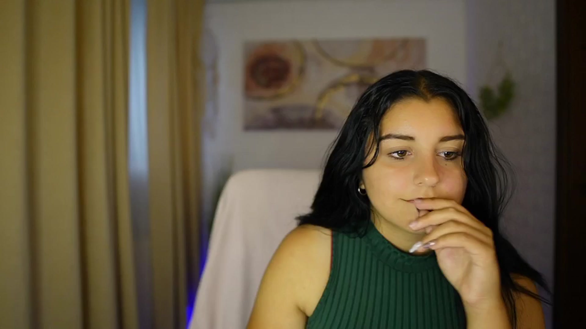 Gallery image thumbnail from Liya__Silver's myfreecams stream on, 08/07/2024, 16:32 image 19 of 20