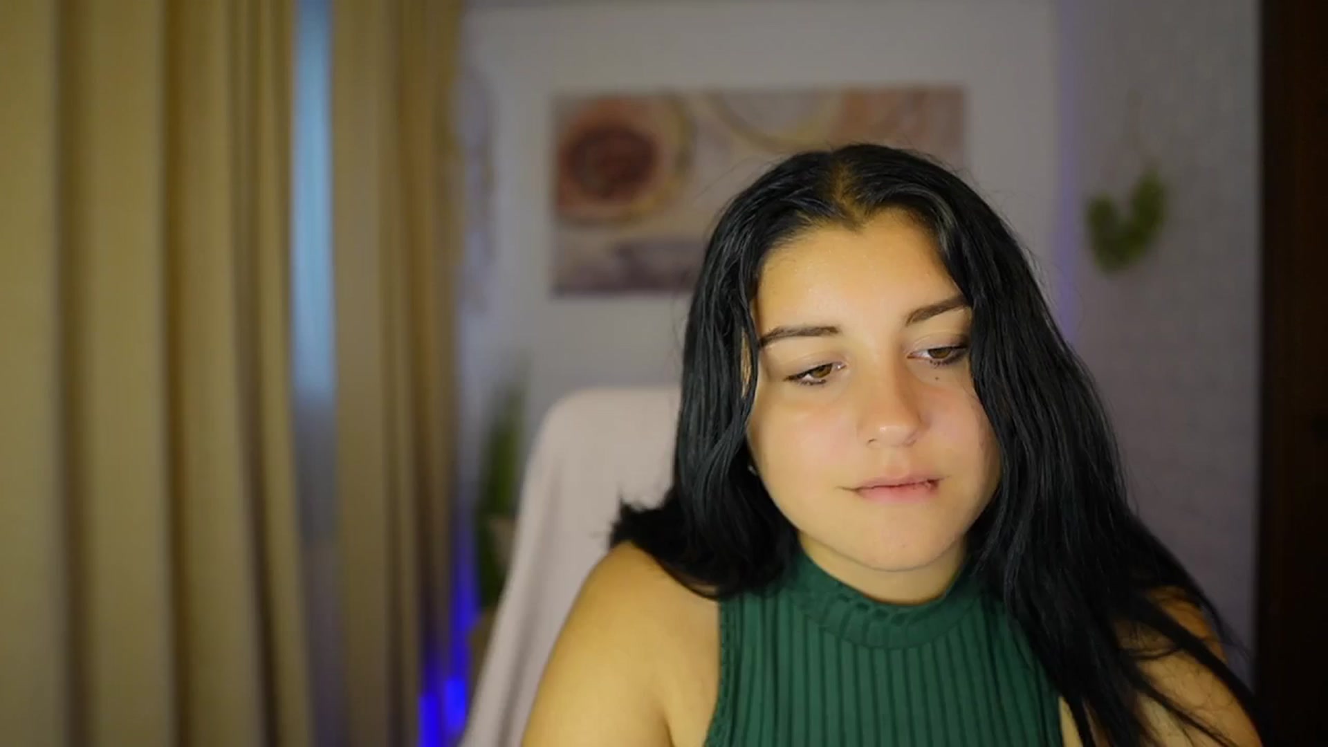 Gallery image thumbnail from Liya__Silver's myfreecams stream on, 08/07/2024, 17:44 image 6 of 20