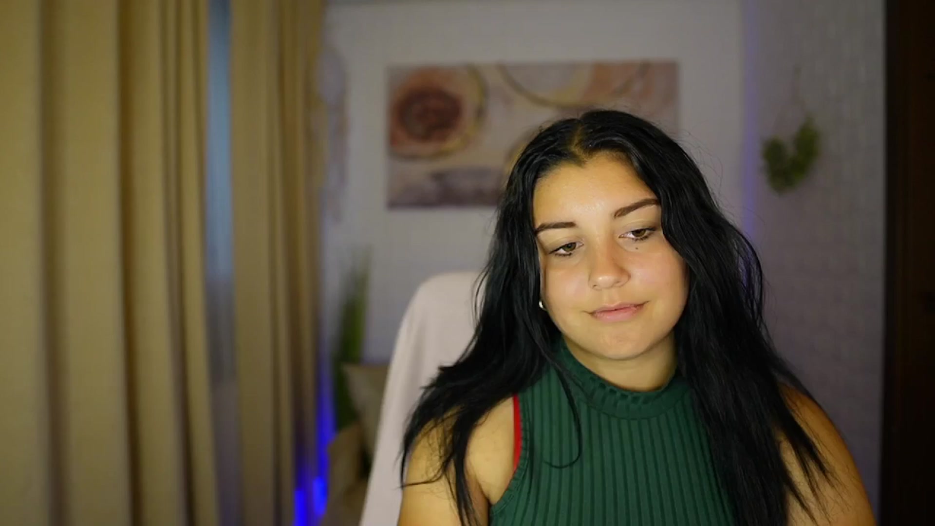 Gallery image thumbnail from Liya__Silver's myfreecams stream on, 08/07/2024, 17:44 image 20 of 20
