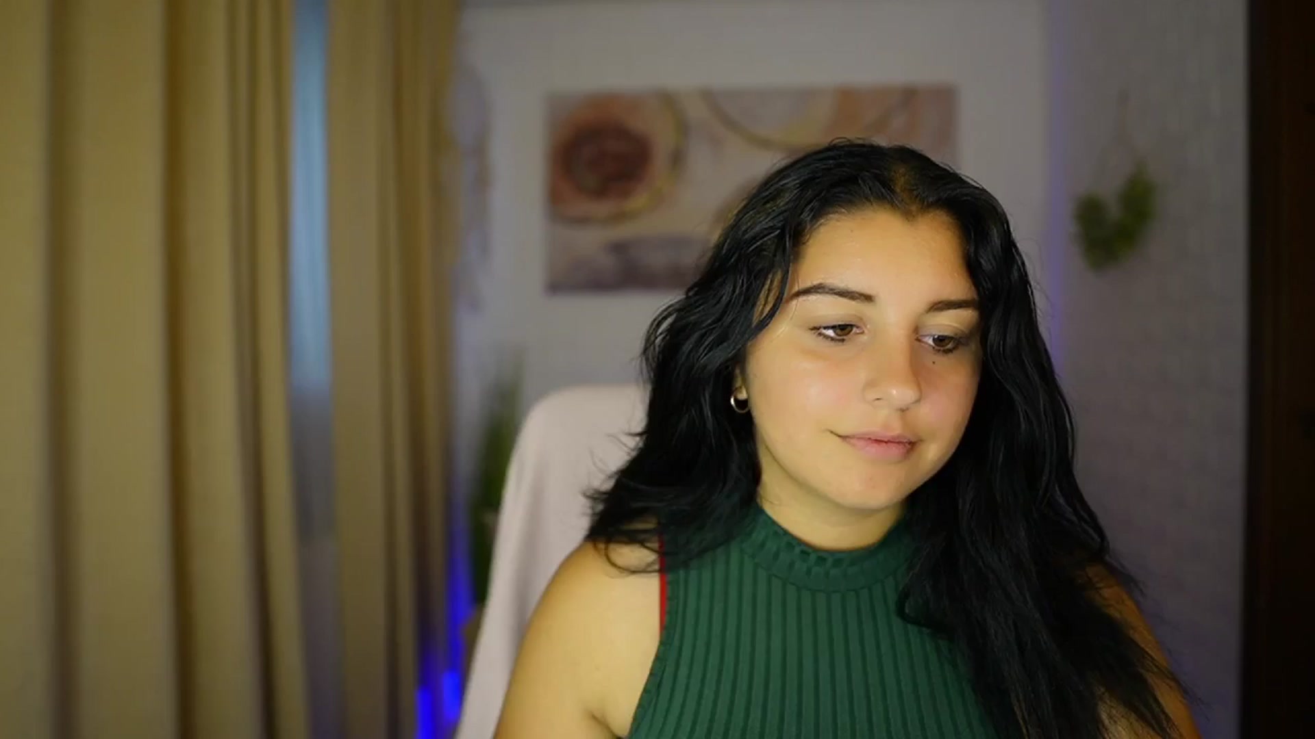 Gallery image thumbnail from Liya__Silver's myfreecams stream on, 08/07/2024, 17:44 image 14 of 20