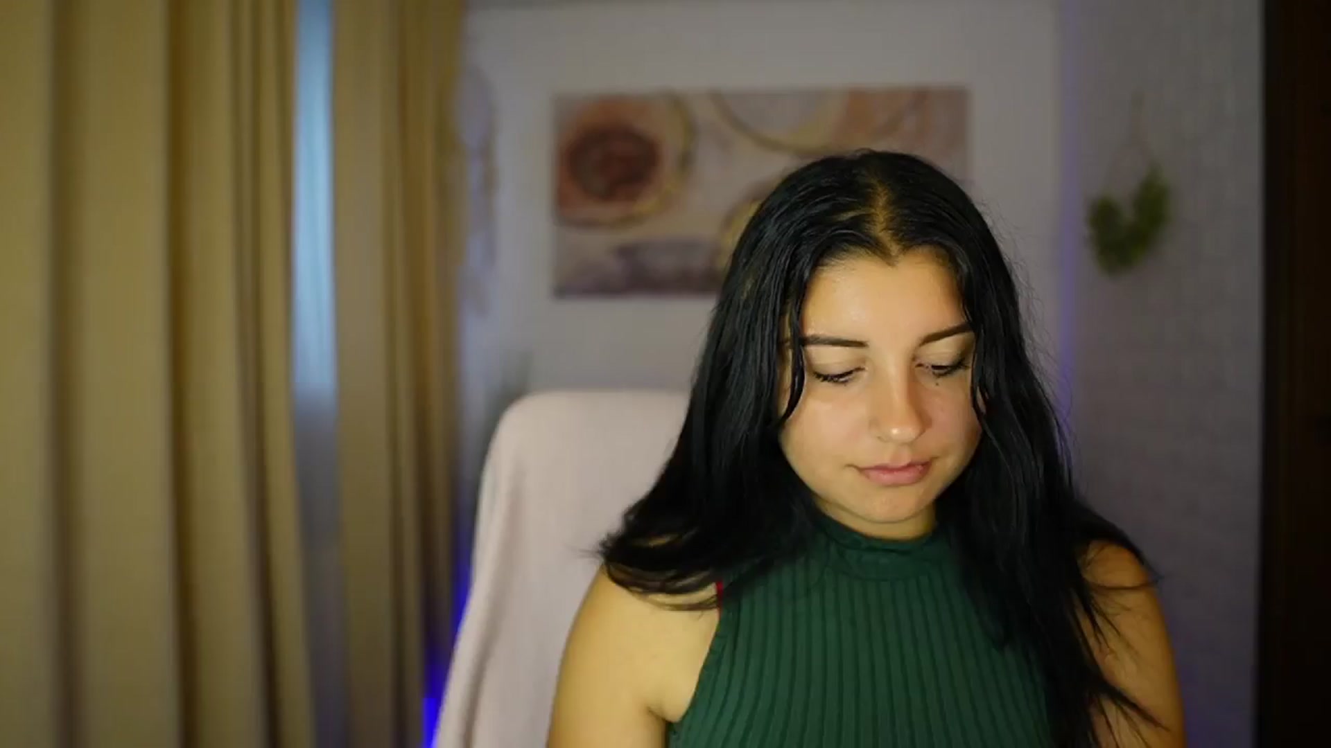 Gallery image thumbnail from Liya__Silver's myfreecams stream on, 08/07/2024, 17:44 image 2 of 20