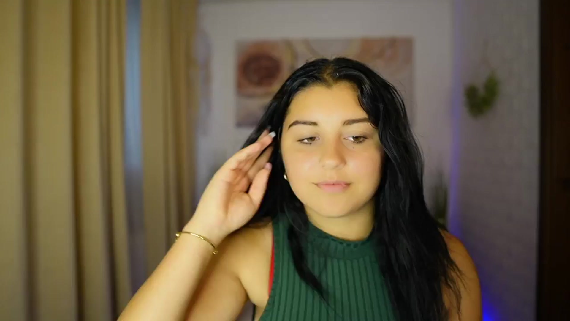 Gallery image thumbnail from Liya__Silver's myfreecams stream on, 08/07/2024, 17:44 image 19 of 20