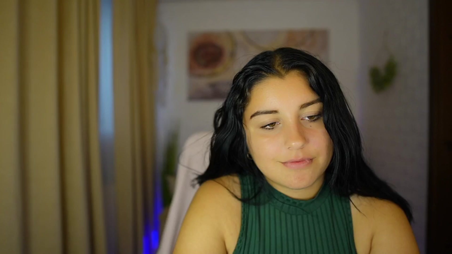 Gallery image thumbnail from Liya__Silver's myfreecams stream on, 08/07/2024, 17:44 image 5 of 20