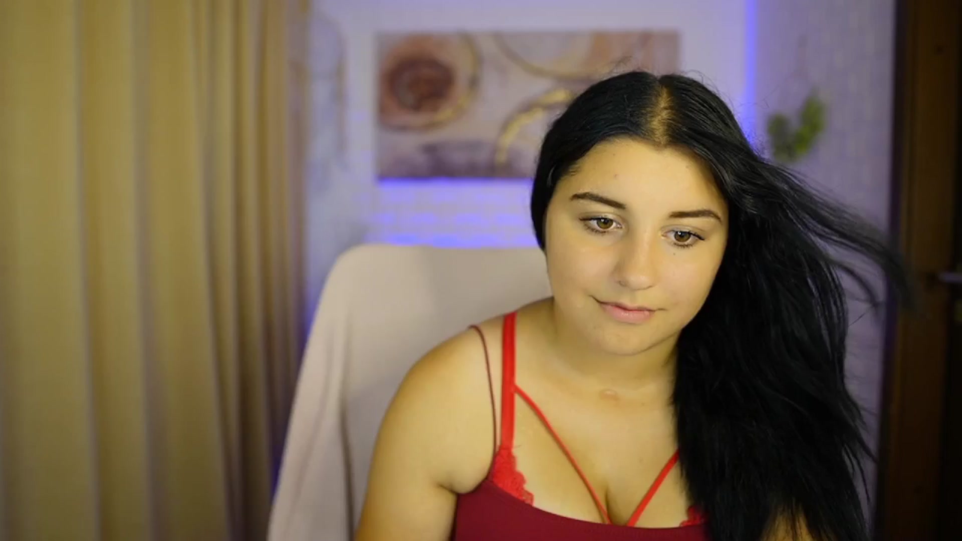 Gallery image thumbnail from Liya__Silver's myfreecams stream on, 08/13/2024, 14:25 image 5 of 20