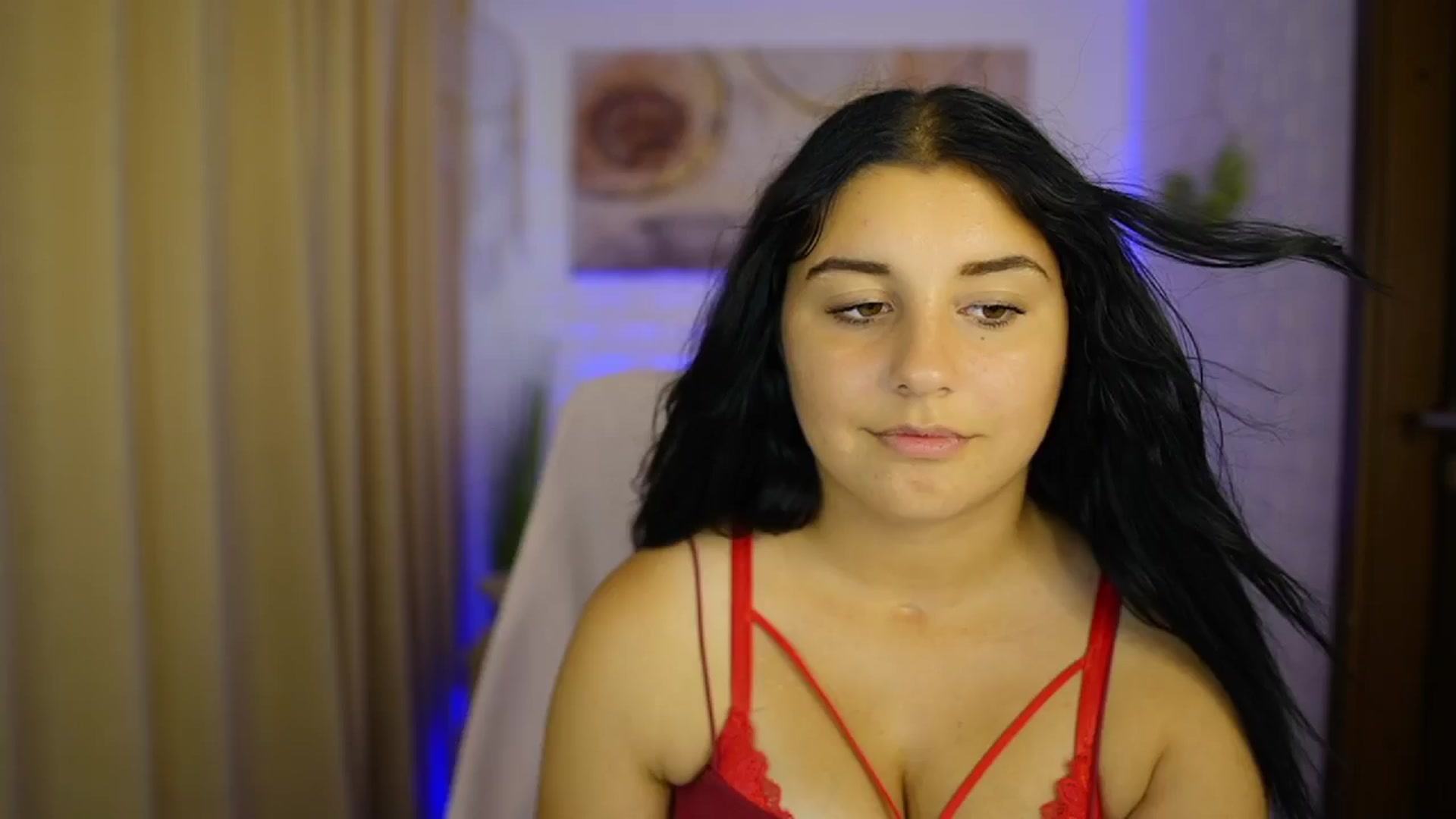 Gallery image thumbnail from Liya__Silver's myfreecams stream on, 08/13/2024, 15:01 image 5 of 20