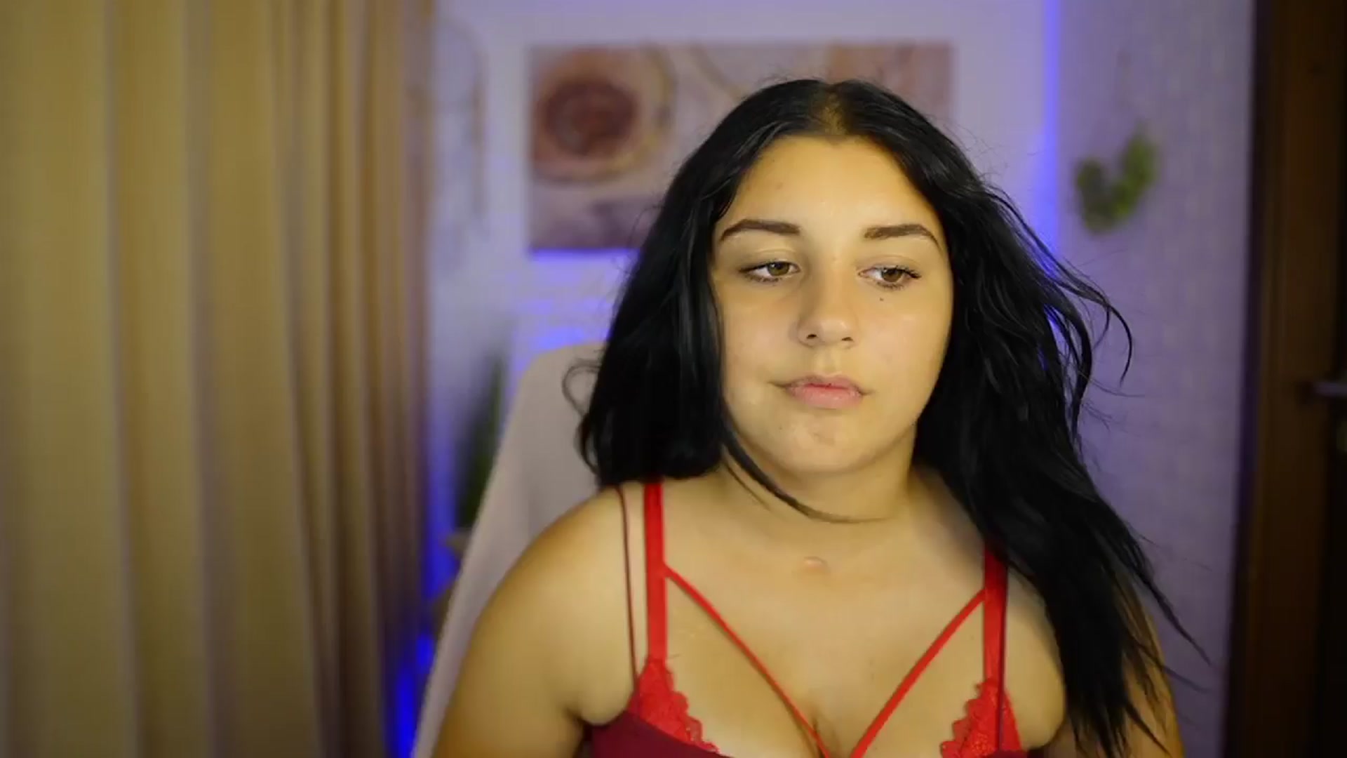 Gallery image thumbnail from Liya__Silver's myfreecams stream on, 08/13/2024, 15:01 image 4 of 20