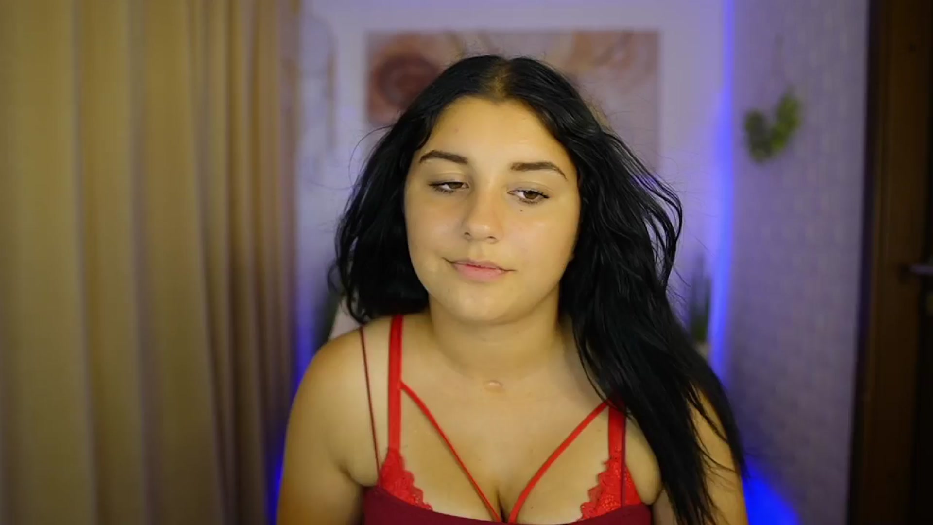 Gallery image thumbnail from Liya__Silver's myfreecams stream on, 08/13/2024, 15:01 image 6 of 20