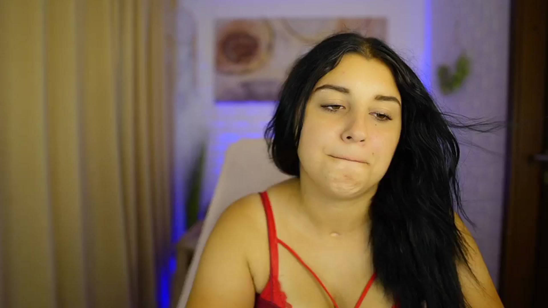 Gallery image thumbnail from Liya__Silver's myfreecams stream on, 08/13/2024, 15:52 image 12 of 20