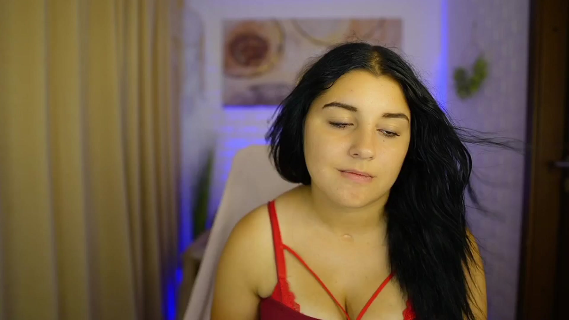 Gallery image thumbnail from Liya__Silver's myfreecams stream on, 08/13/2024, 15:52 image 15 of 20