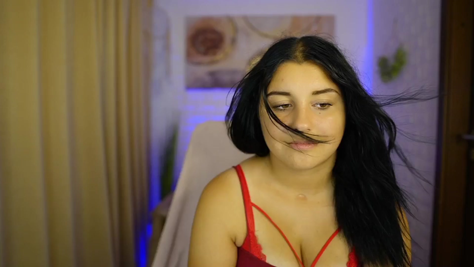 Gallery image thumbnail from Liya__Silver's myfreecams stream on, 08/13/2024, 15:52 image 16 of 20