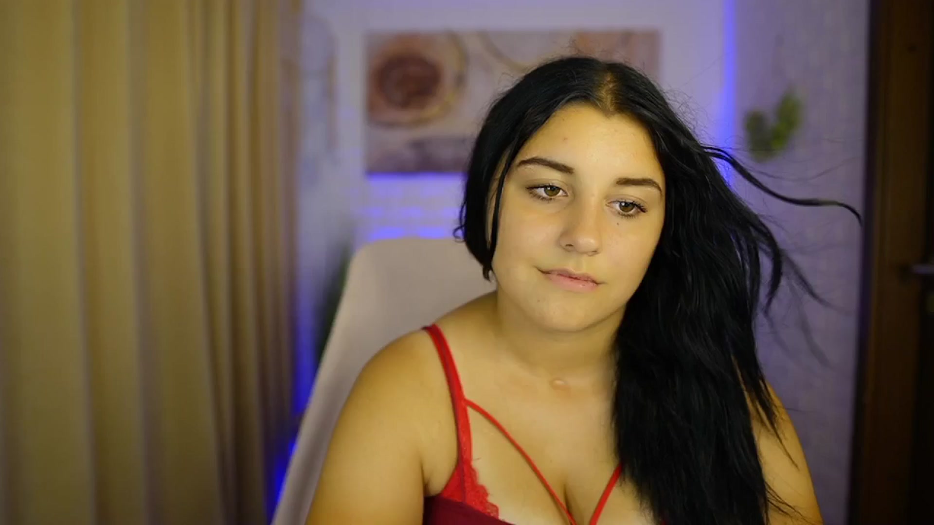 Gallery image thumbnail from Liya__Silver's myfreecams stream on, 08/13/2024, 15:52 image 5 of 20