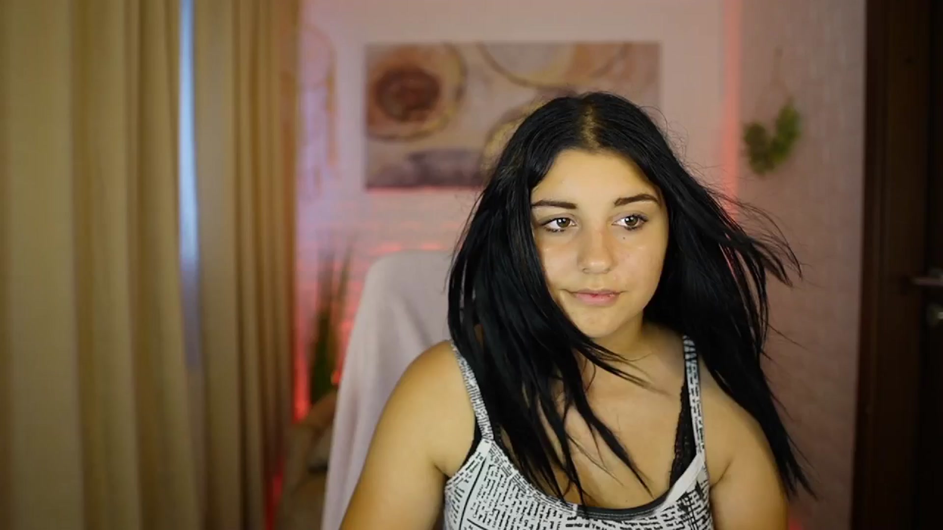 Gallery image thumbnail from Liya__Silver's myfreecams stream on, 08/15/2024, 16:29 image 4 of 20