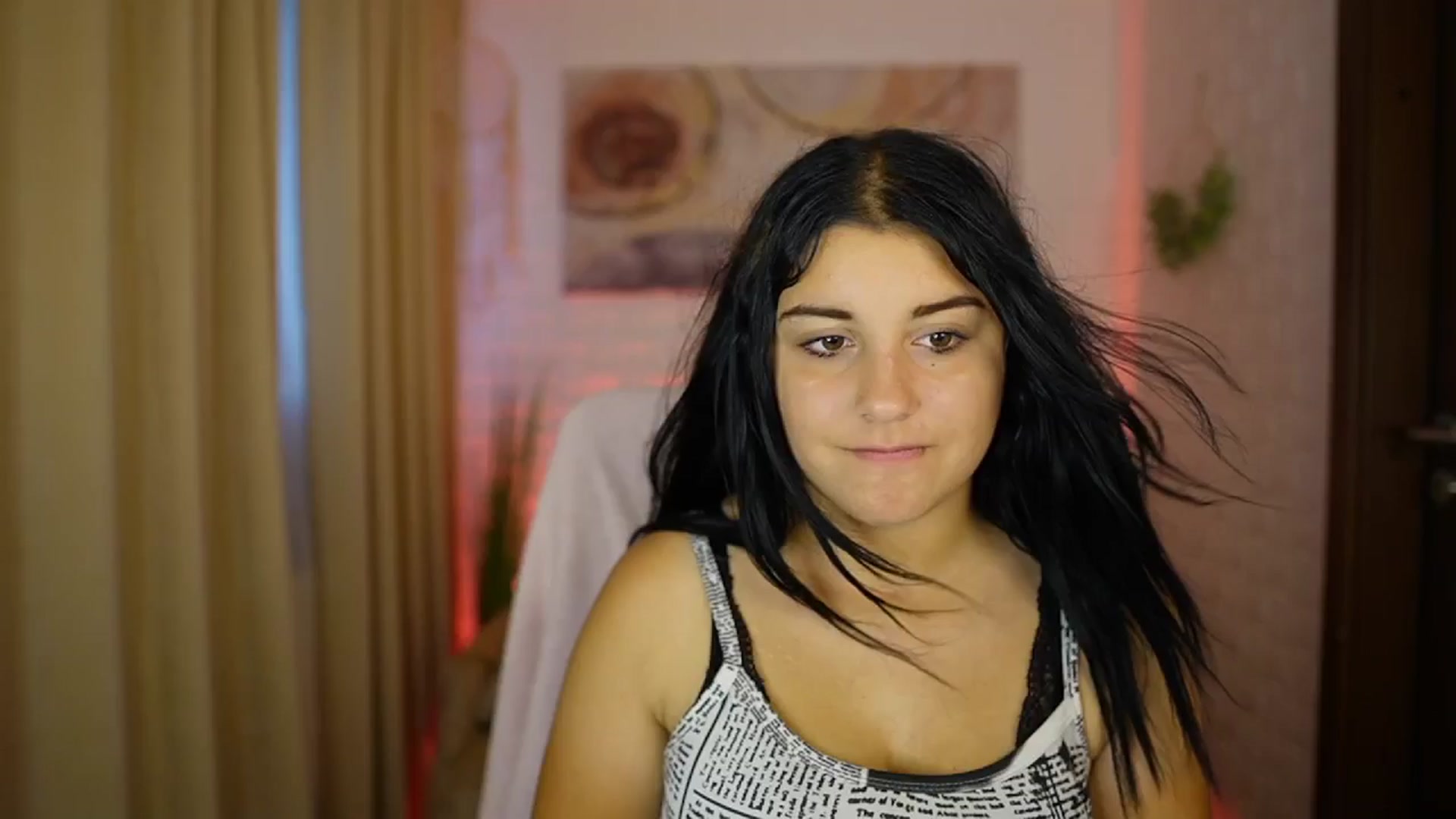 Gallery image thumbnail from Liya__Silver's myfreecams stream on, 08/15/2024, 16:29 image 19 of 20