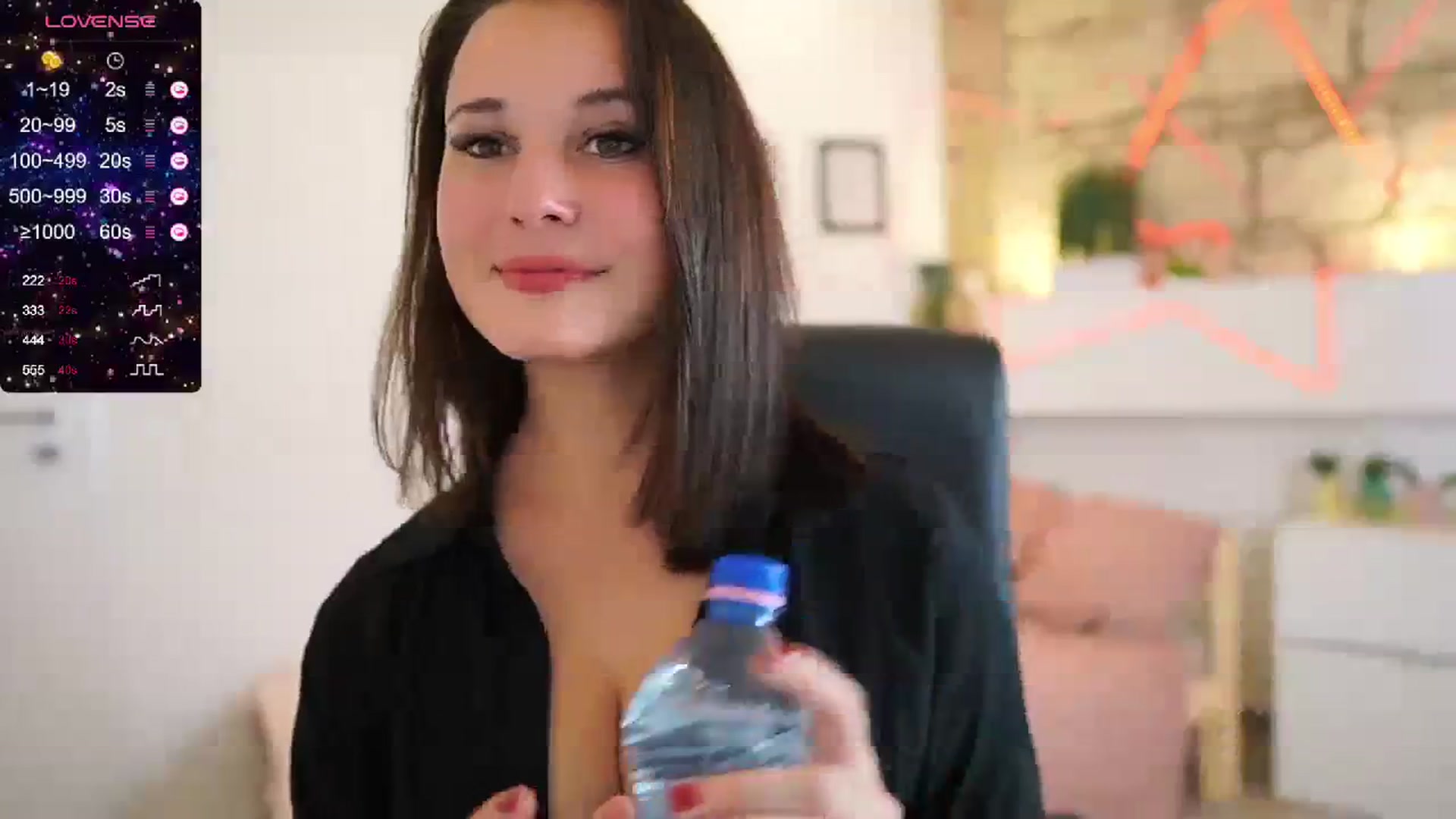 Gallery image thumbnail from Liya__Silver_'s myfreecams stream on, 10/05/2023, 13:47 image 13 of 20