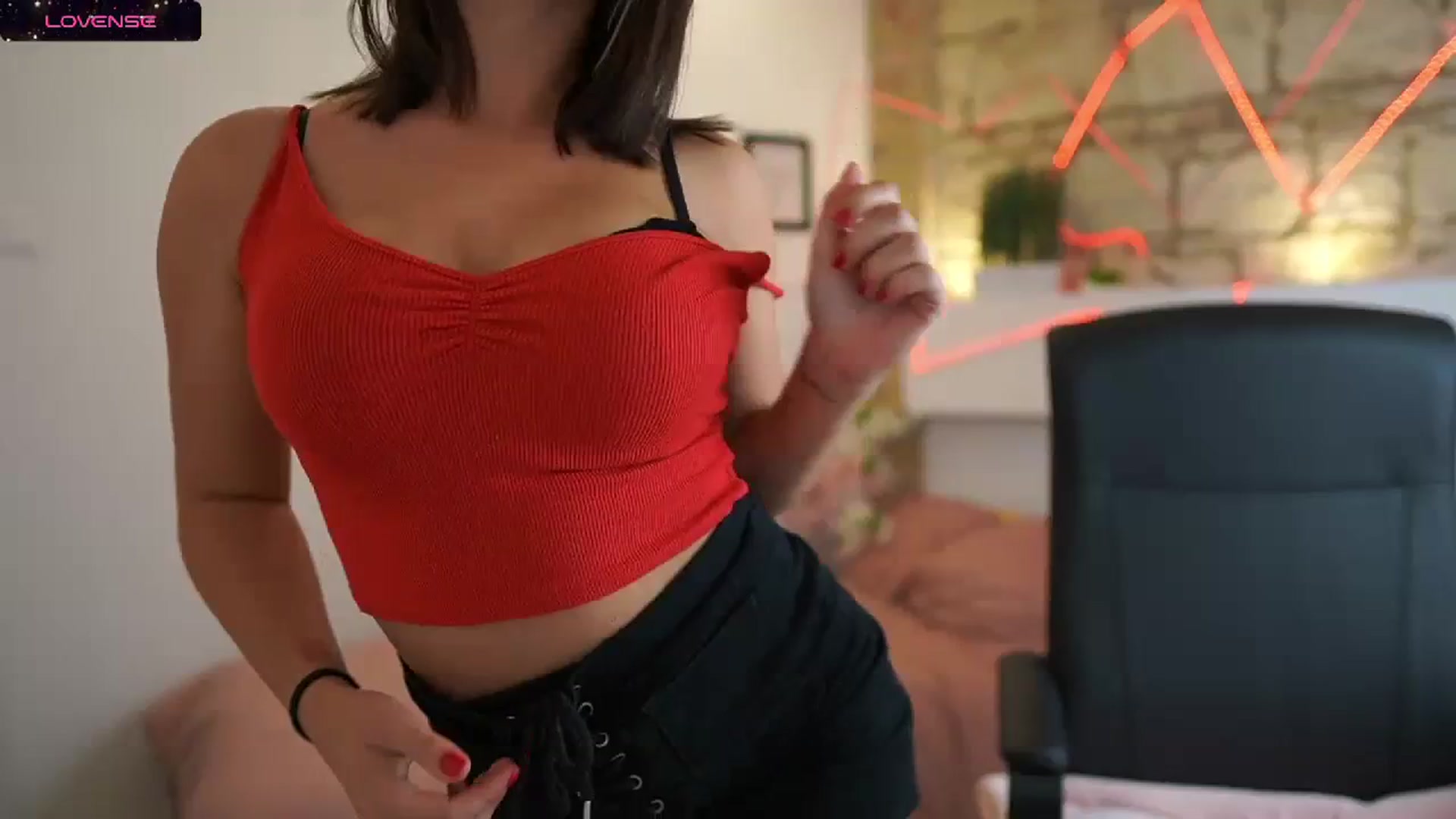 Gallery image thumbnail from Liya__Silver_'s myfreecams stream on, 10/09/2023, 13:30 image 18 of 20