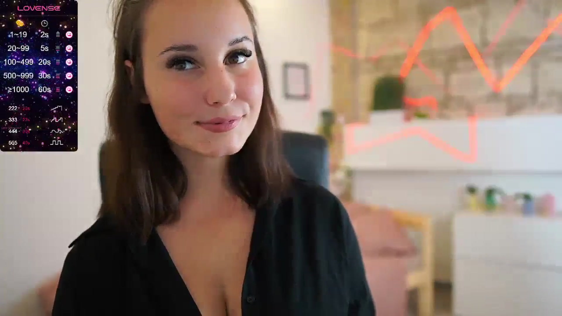 Gallery image thumbnail from Liya__Silver_'s myfreecams stream on, 10/10/2023, 14:25 image 7 of 20