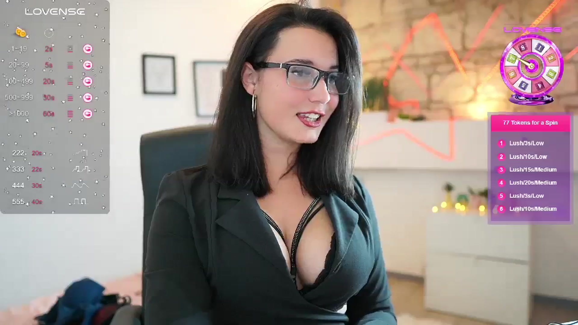 Gallery image thumbnail from Liya__Silver_'s myfreecams stream on, 11/22/2023, 18:04 image 10 of 20
