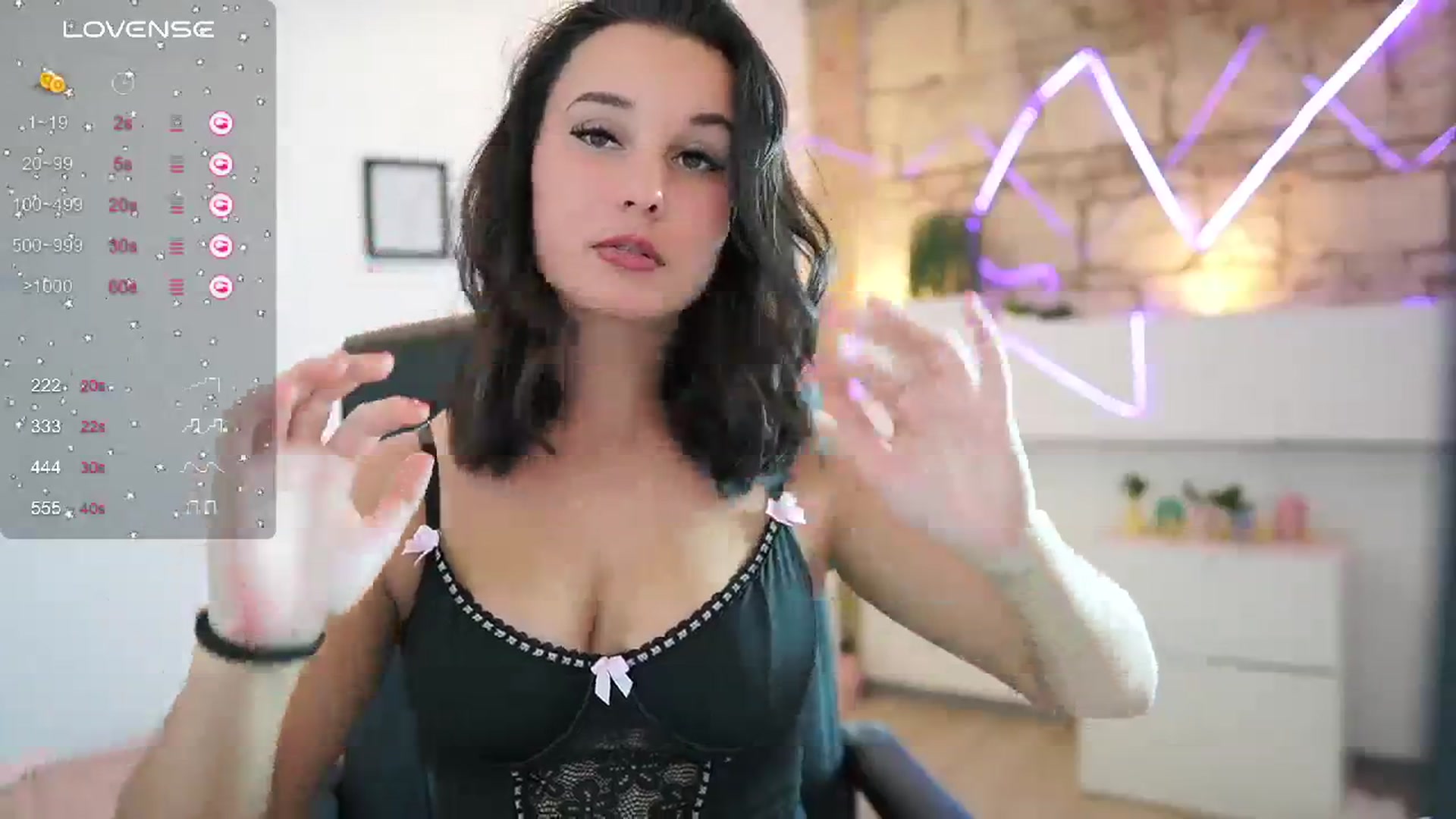 Gallery image thumbnail from Liya__Silver_'s myfreecams stream on, 11/27/2023, 18:44 image 8 of 20