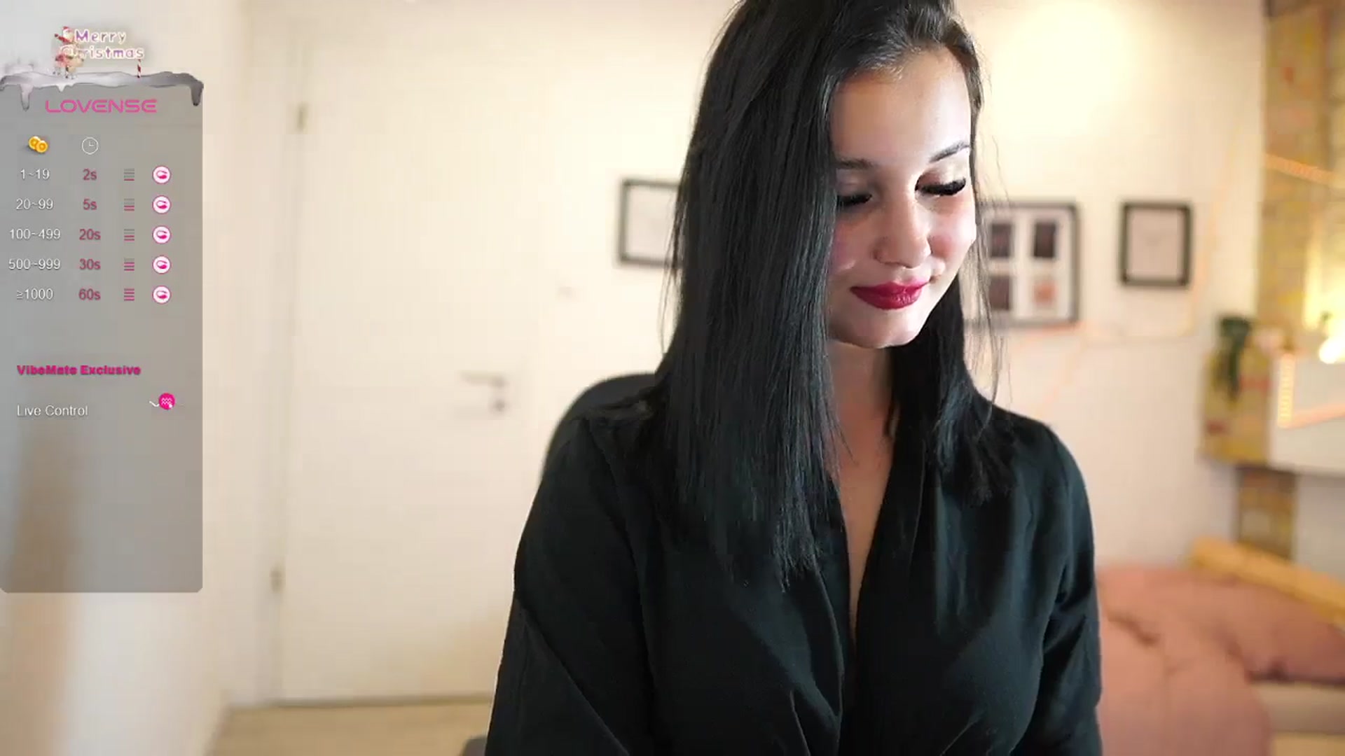 Gallery image thumbnail from Liya__Silver_'s myfreecams stream on, 01/09/2024, 18:10 image 4 of 20