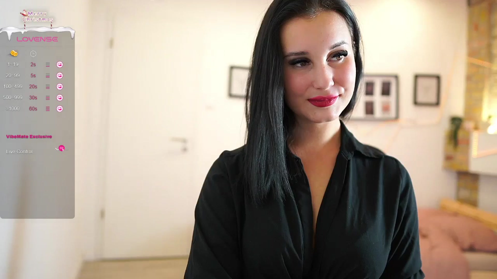 Gallery image thumbnail from Liya__Silver_'s myfreecams stream on, 01/09/2024, 18:10 image 18 of 20