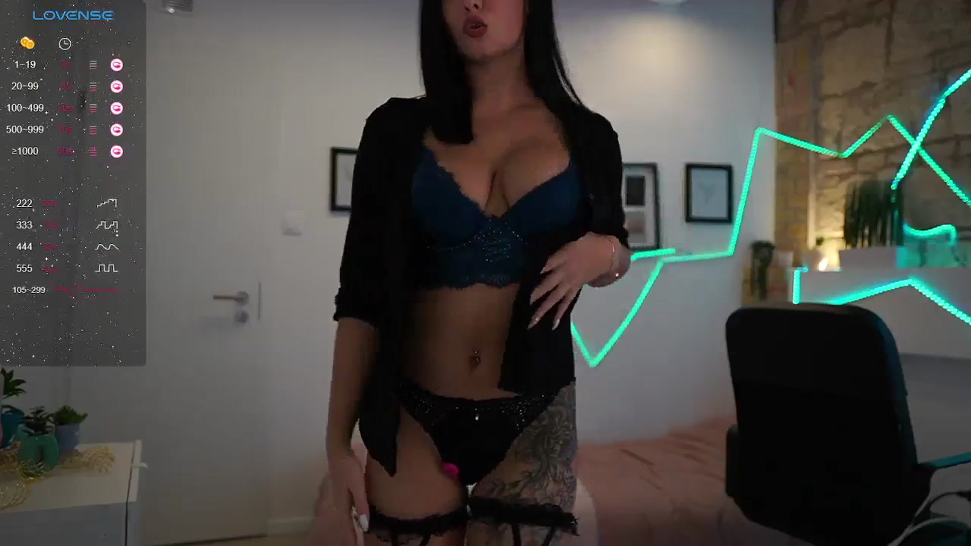 Gallery image thumbnail from Liya__Silver_'s myfreecams stream on, 01/23/2024, 22:40 image 2 of 20