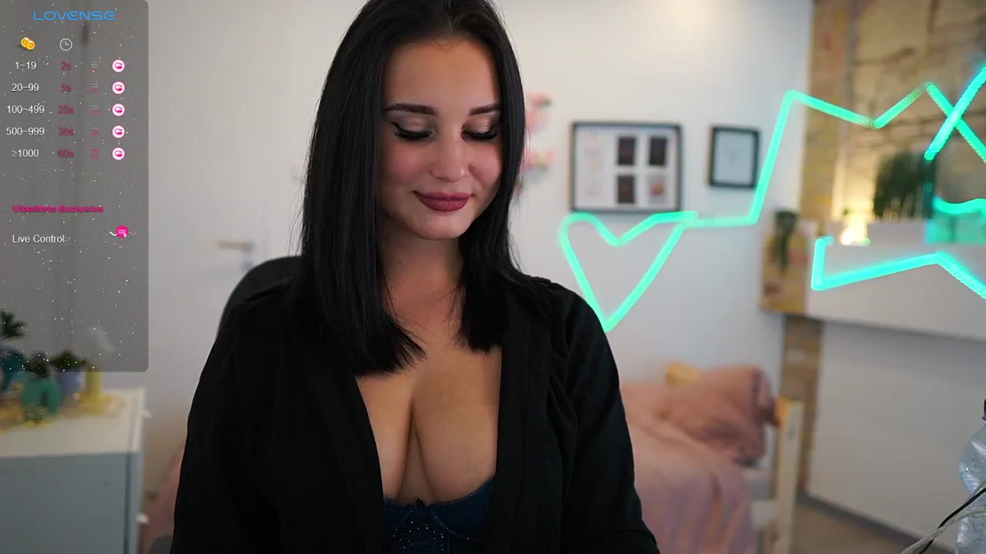 Gallery image thumbnail from Liya__Silver_'s myfreecams stream on, 01/24/2024, 24:16 image 4 of 20