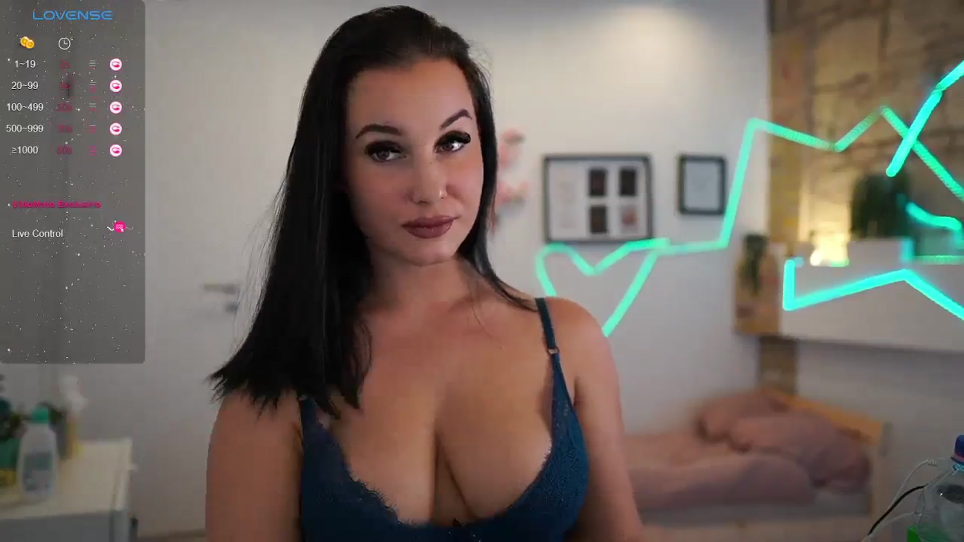 Gallery image thumbnail from Liya__Silver_'s myfreecams stream on, 01/29/2024, 23:38 image 11 of 20