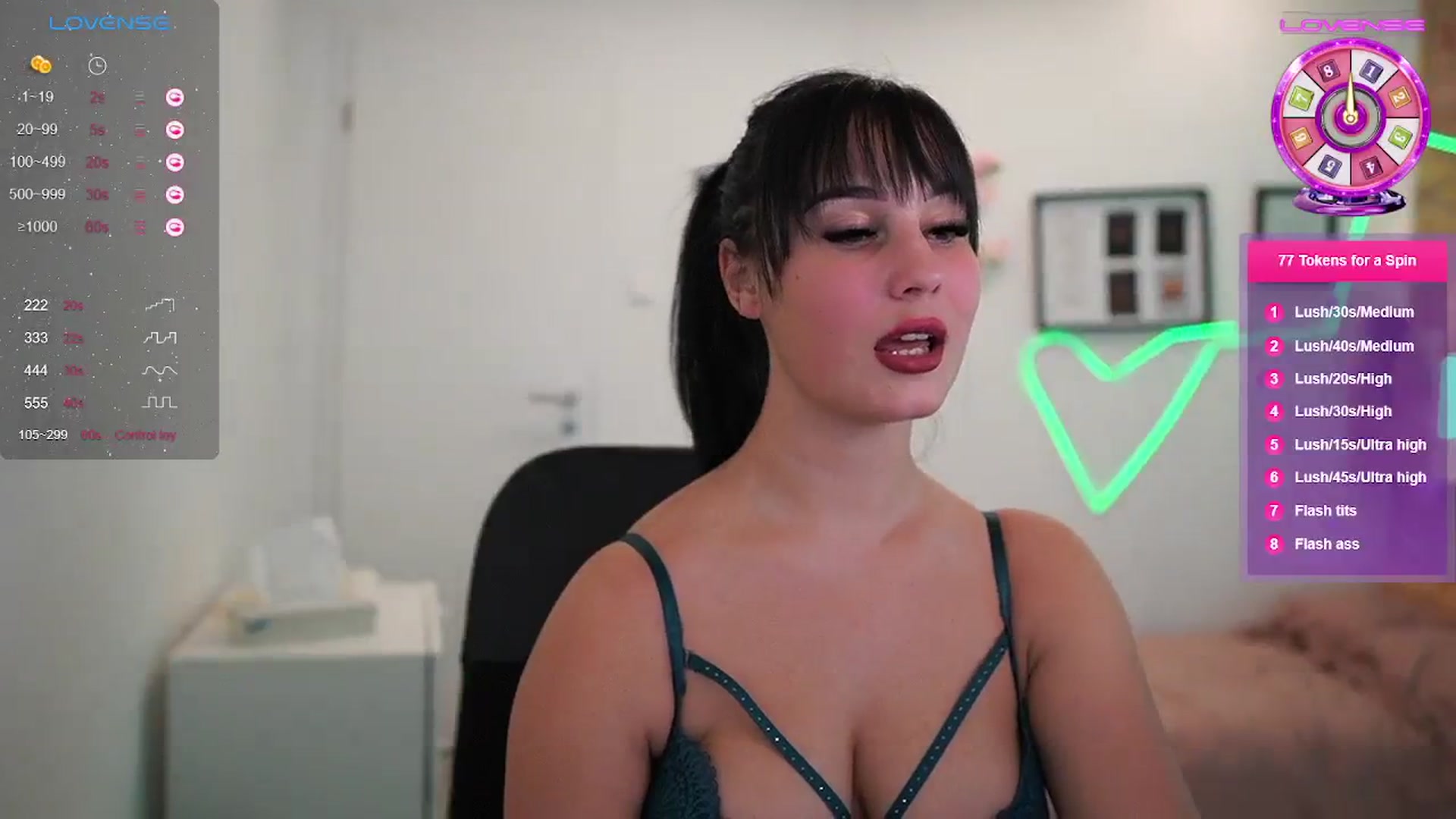 Gallery image thumbnail from Liya__Silver_'s myfreecams stream on, 03/07/2024, 20:54 image 6 of 20