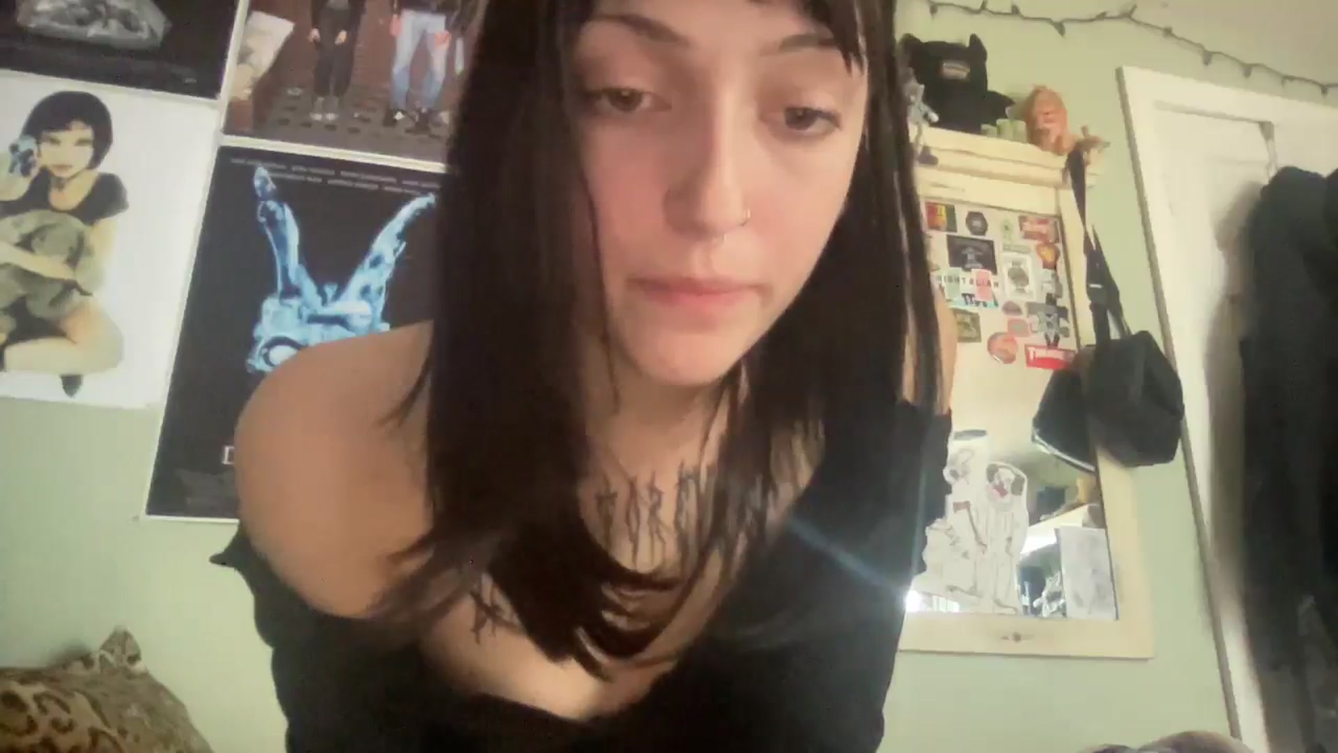 Gallery image thumbnail from Liz3valentine's myfreecams stream on, 12/31/2024, 19:34 image 14 of 20