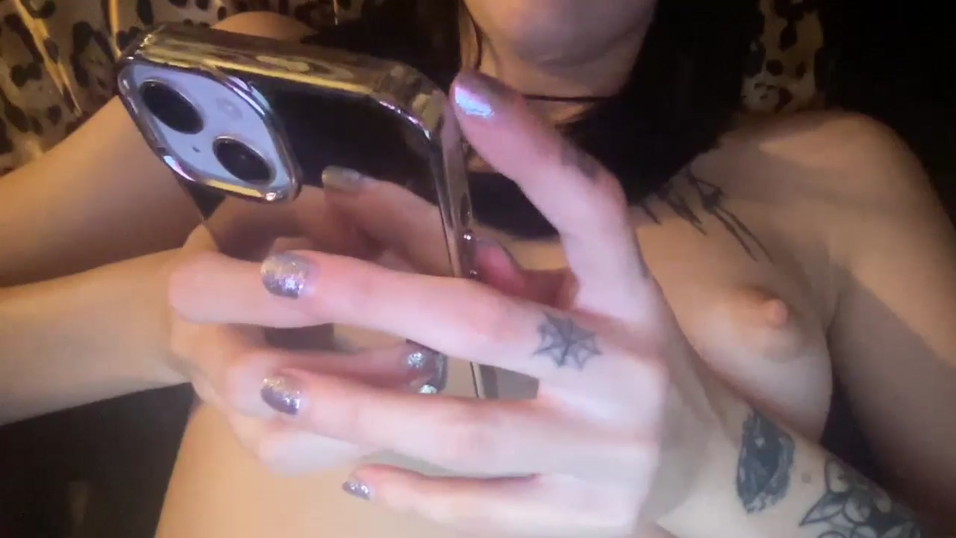 Gallery image thumbnail from Liz3valentine's myfreecams stream on, 01/01/2025, 08:25 image 17 of 20