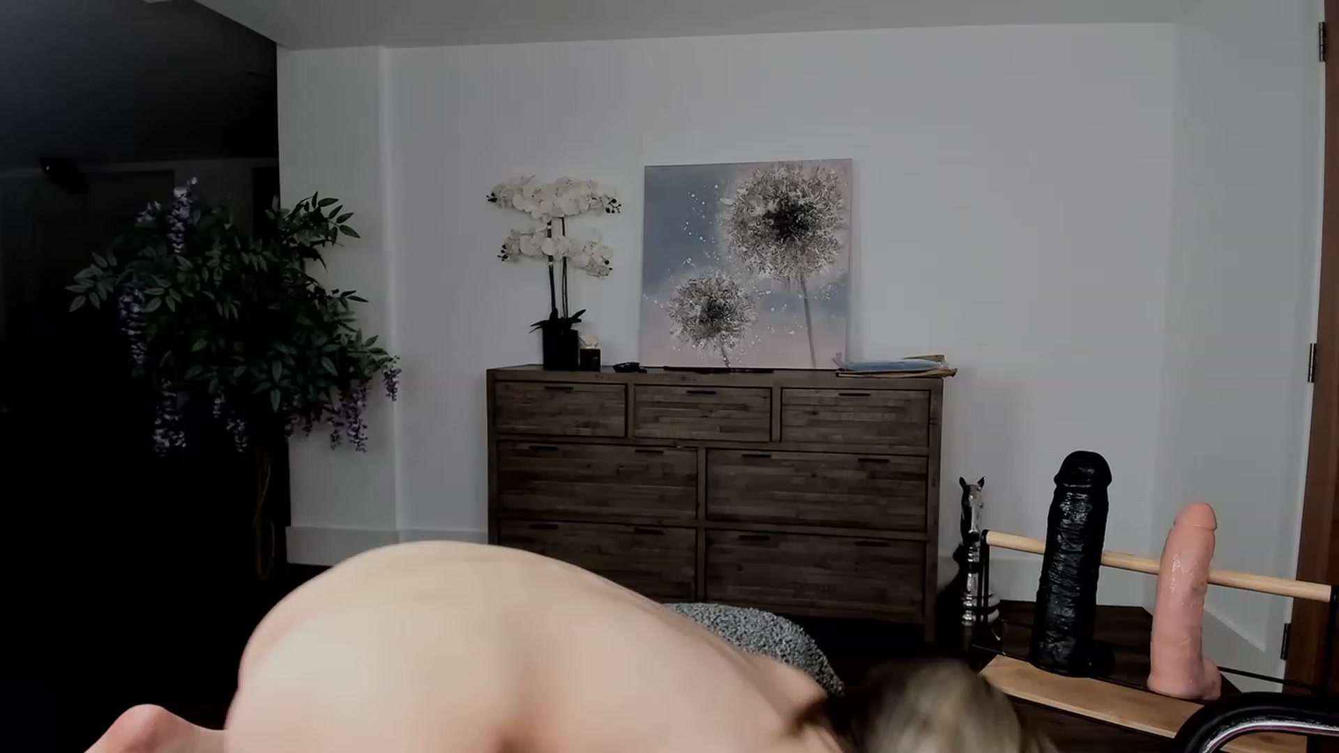 Gallery image thumbnail from LizGilbert69's myfreecams stream on, 04/26/2023, 21:43 image 13 of 20
