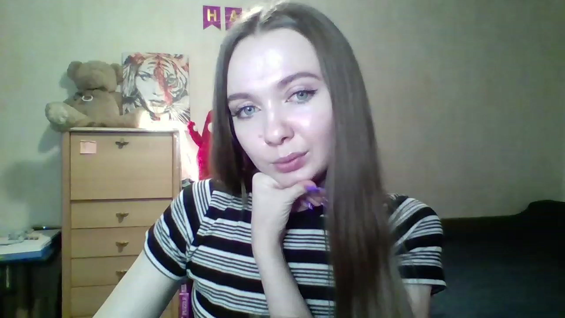Gallery image thumbnail from LizaGhost's myfreecams stream on, 11/17/2022, 16:20 image 19 of 20