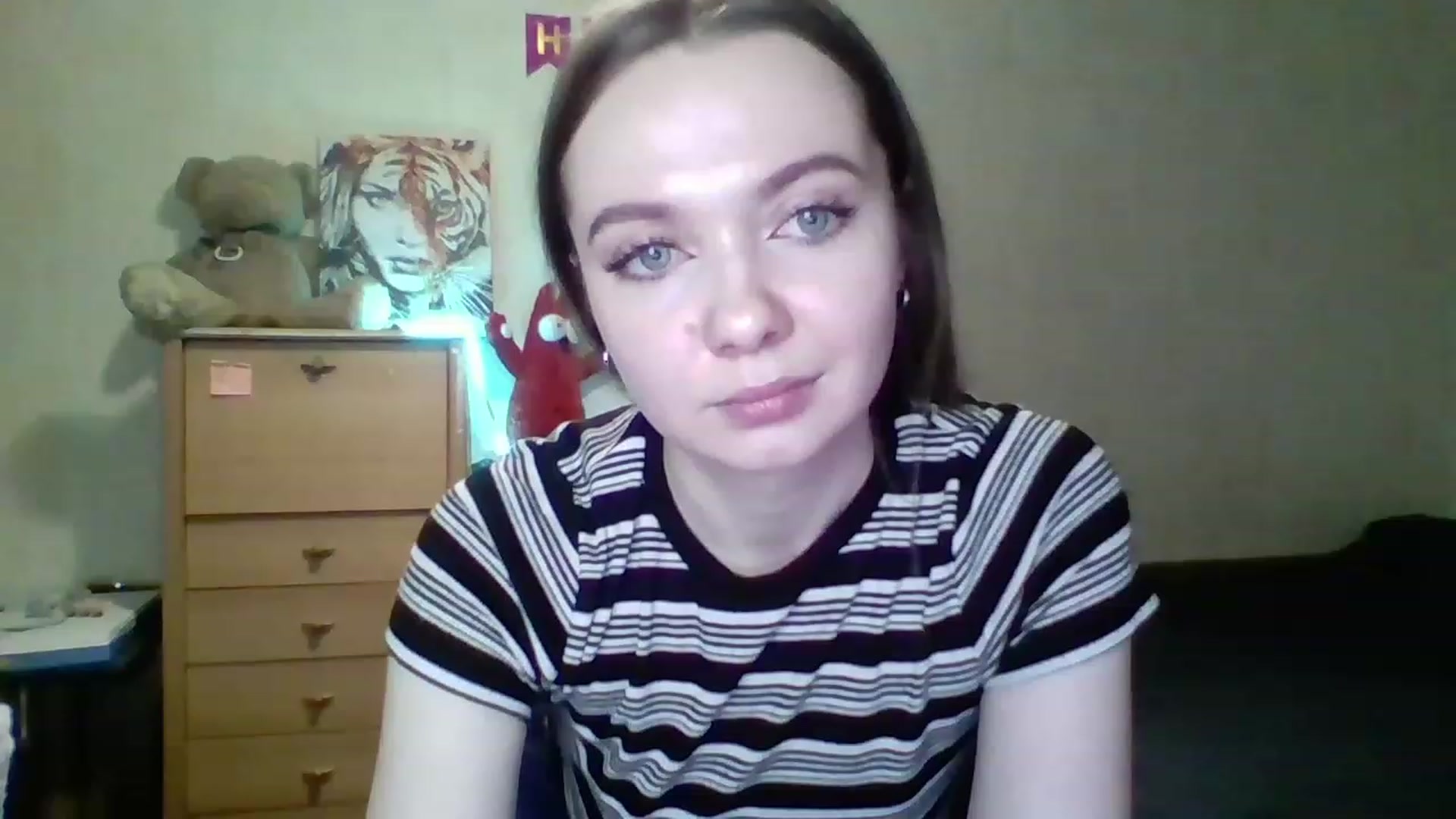 Gallery image thumbnail from LizaGhost's myfreecams stream on, 11/17/2022, 16:20 image 3 of 20