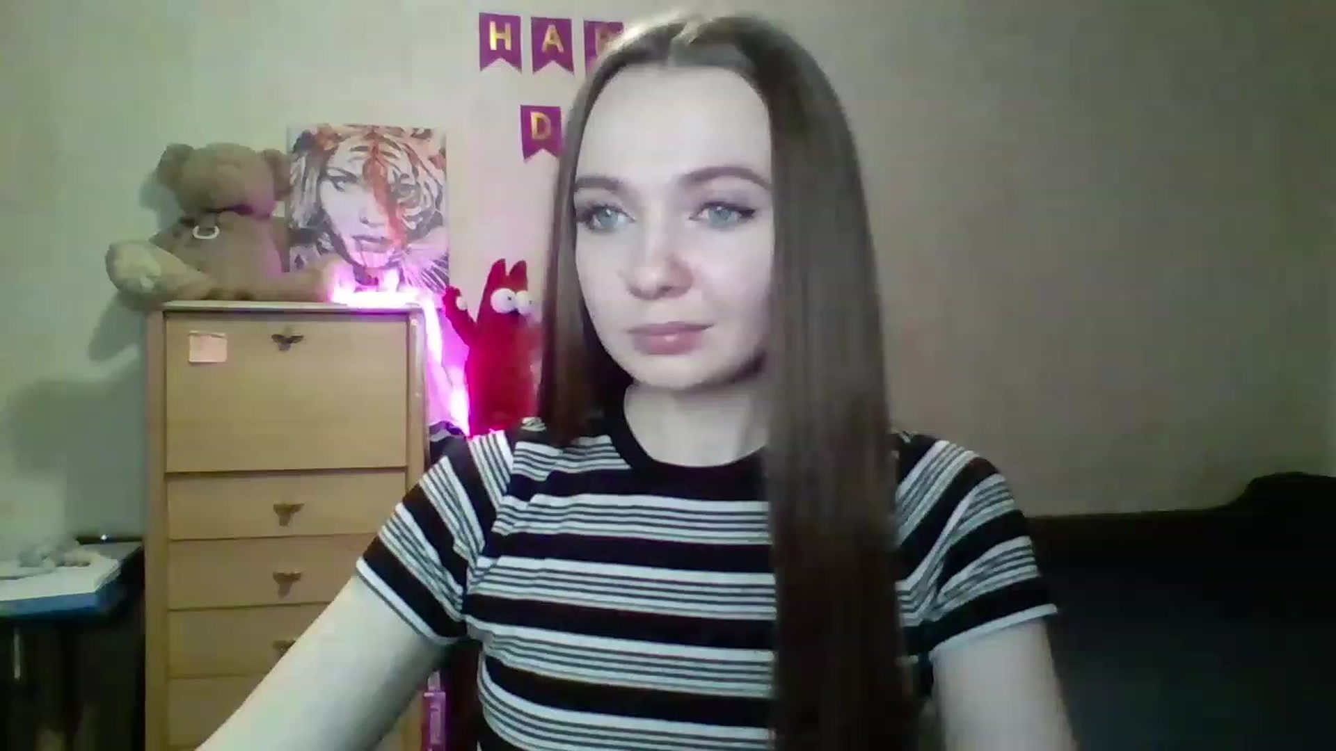 Gallery image thumbnail from LizaGhost's myfreecams stream on, 11/17/2022, 16:20 image 13 of 20
