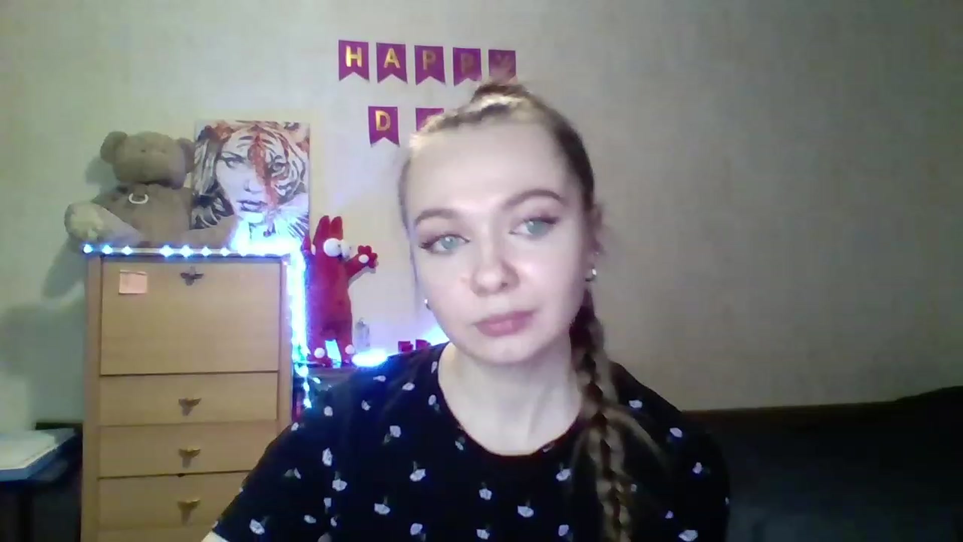Gallery image thumbnail from LizaGhost's myfreecams stream on, 11/19/2022, 17:56 image 19 of 20