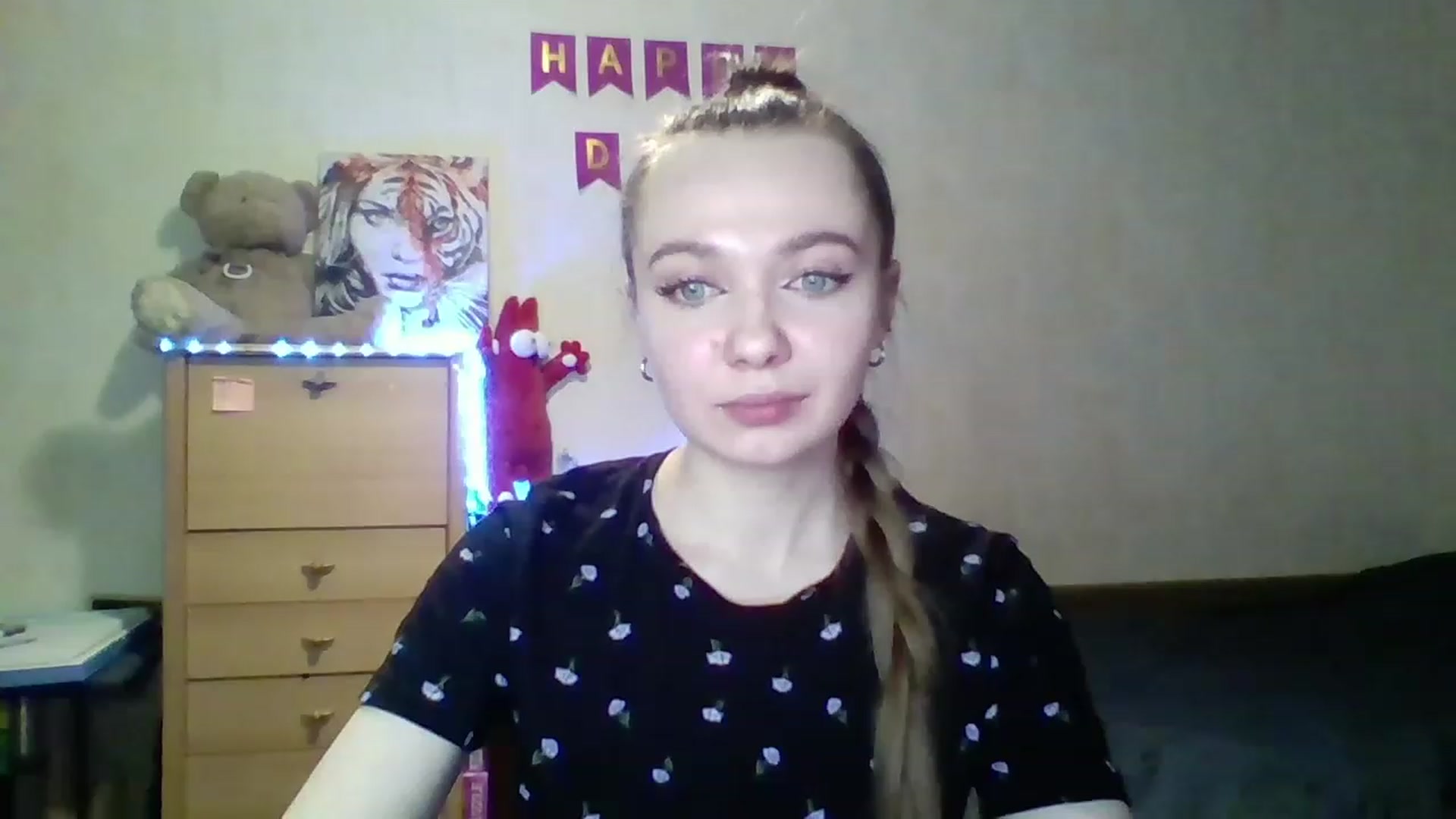 Gallery image thumbnail from LizaGhost's myfreecams stream on, 11/19/2022, 17:56 image 2 of 20