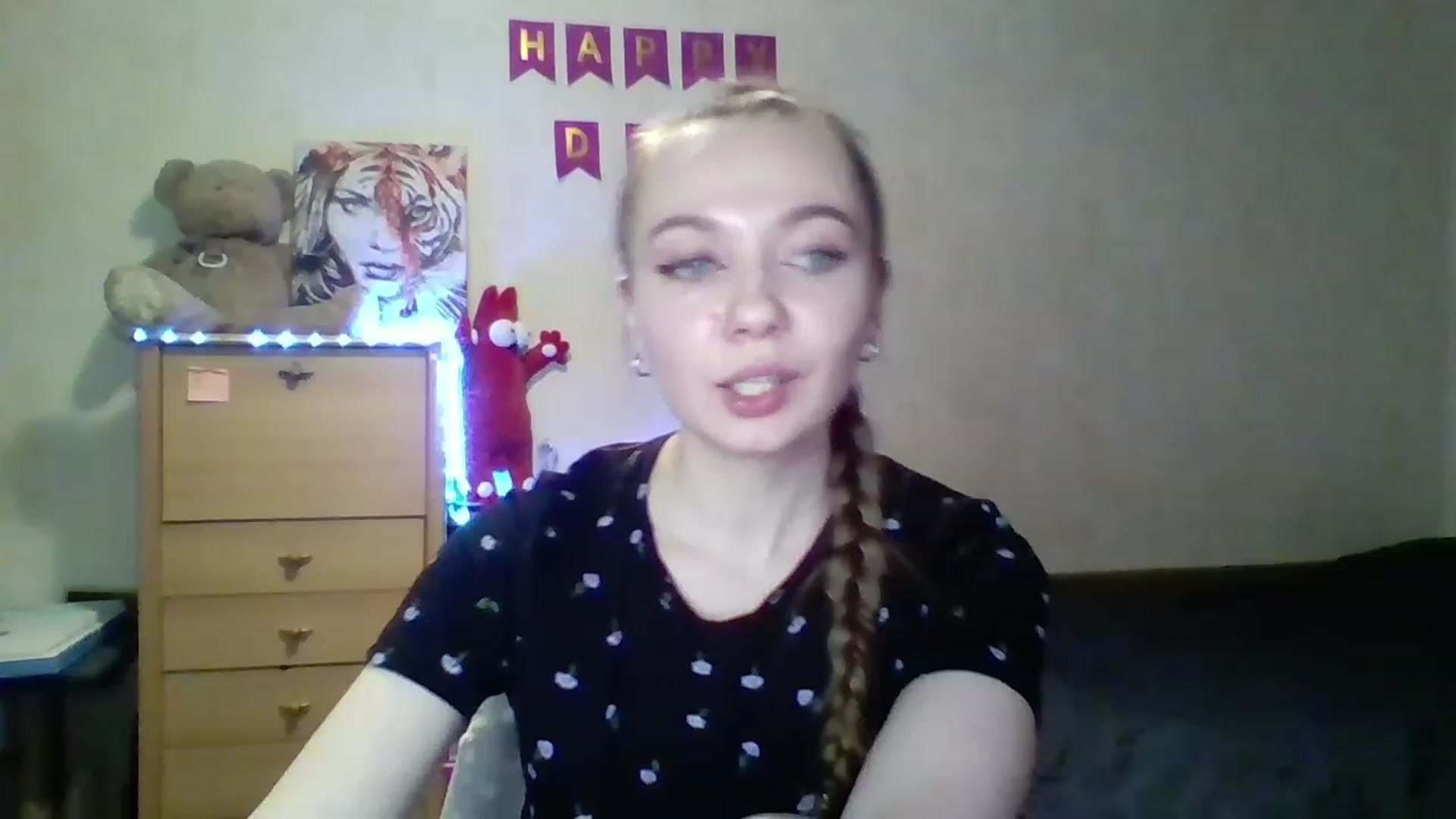 Gallery image thumbnail from LizaGhost's myfreecams stream on, 11/19/2022, 17:56 image 16 of 20