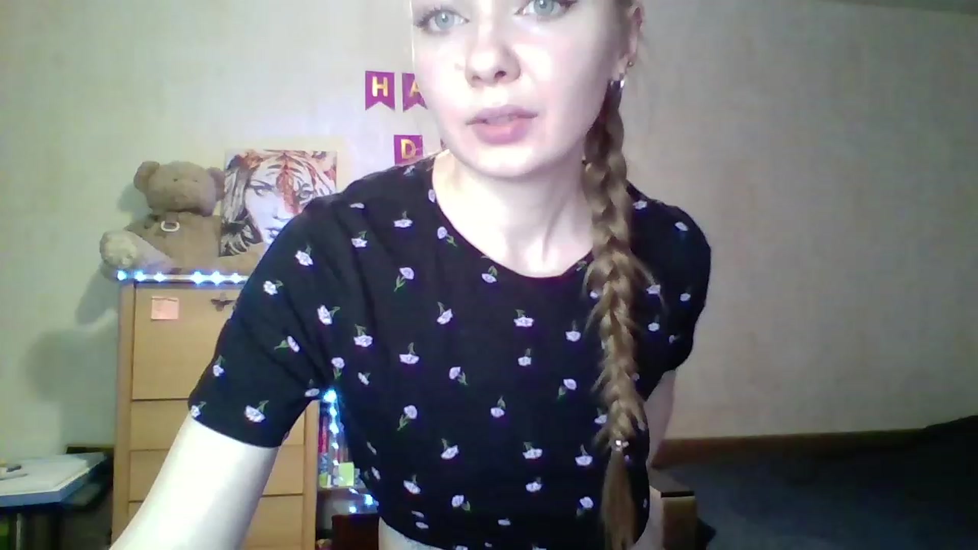 Gallery image thumbnail from LizaGhost's myfreecams stream on, 11/19/2022, 17:56 image 7 of 20