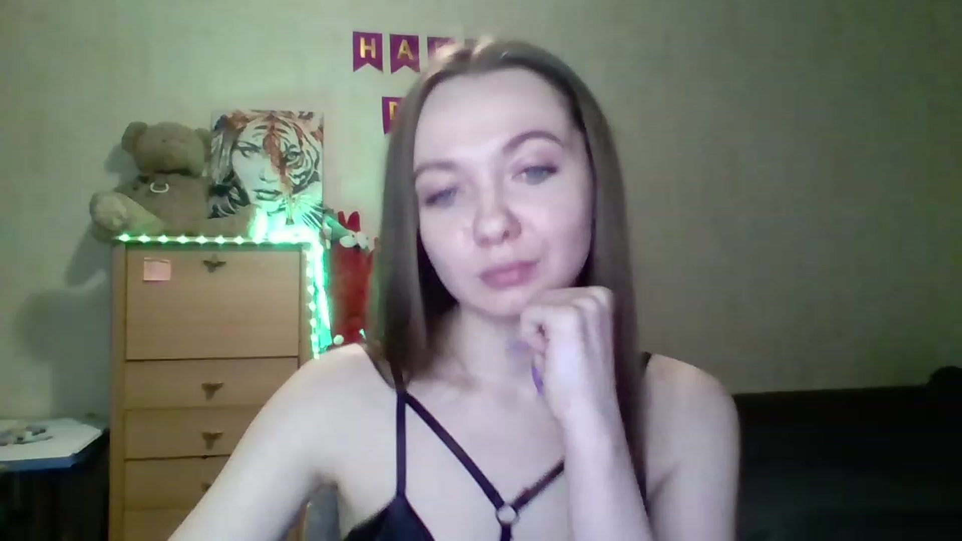 Gallery image thumbnail from LizaGhost's myfreecams stream on, 11/20/2022, 15:38 image 6 of 20