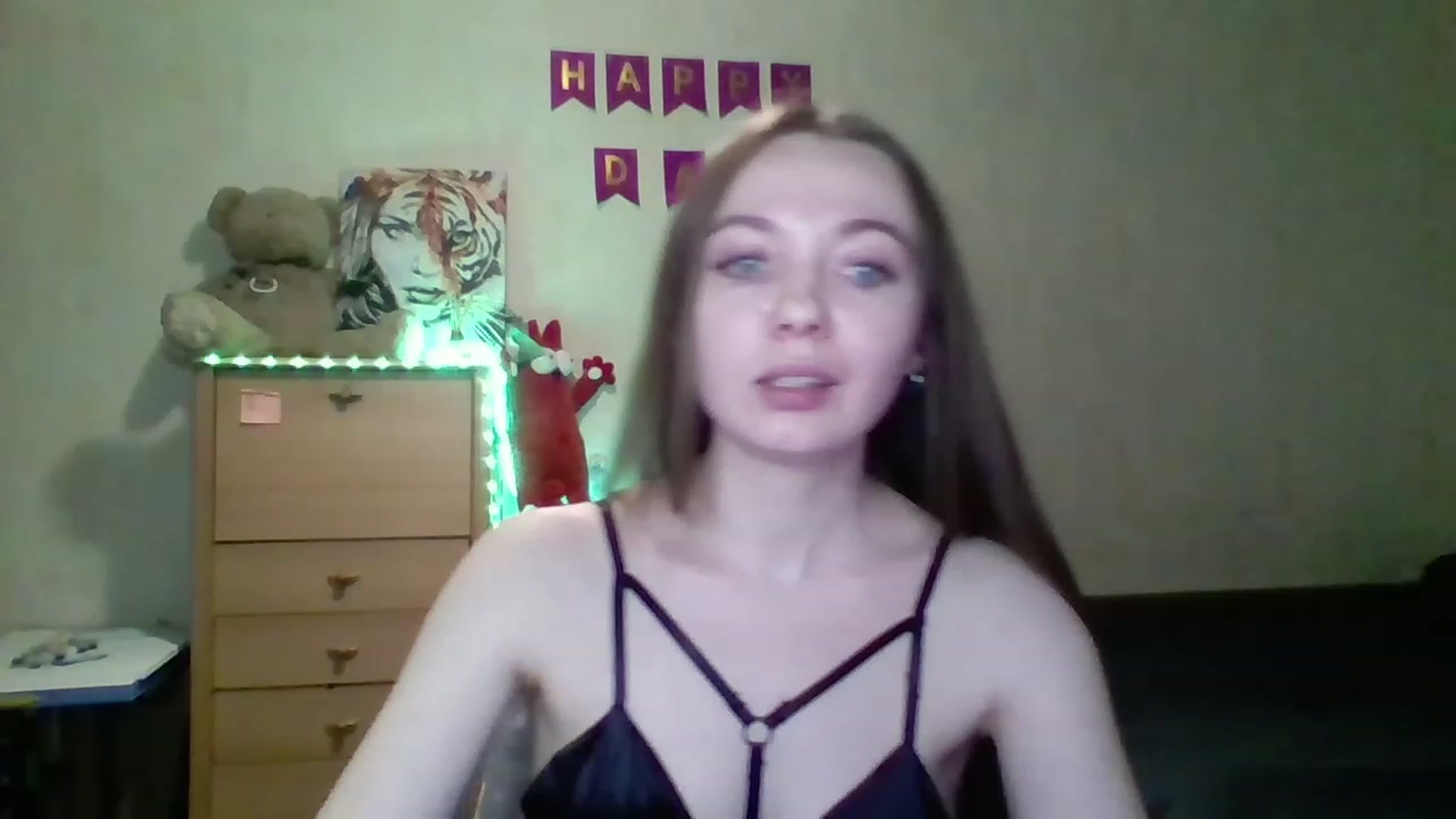 Gallery image thumbnail from LizaGhost's myfreecams stream on, 11/20/2022, 15:38 image 3 of 20