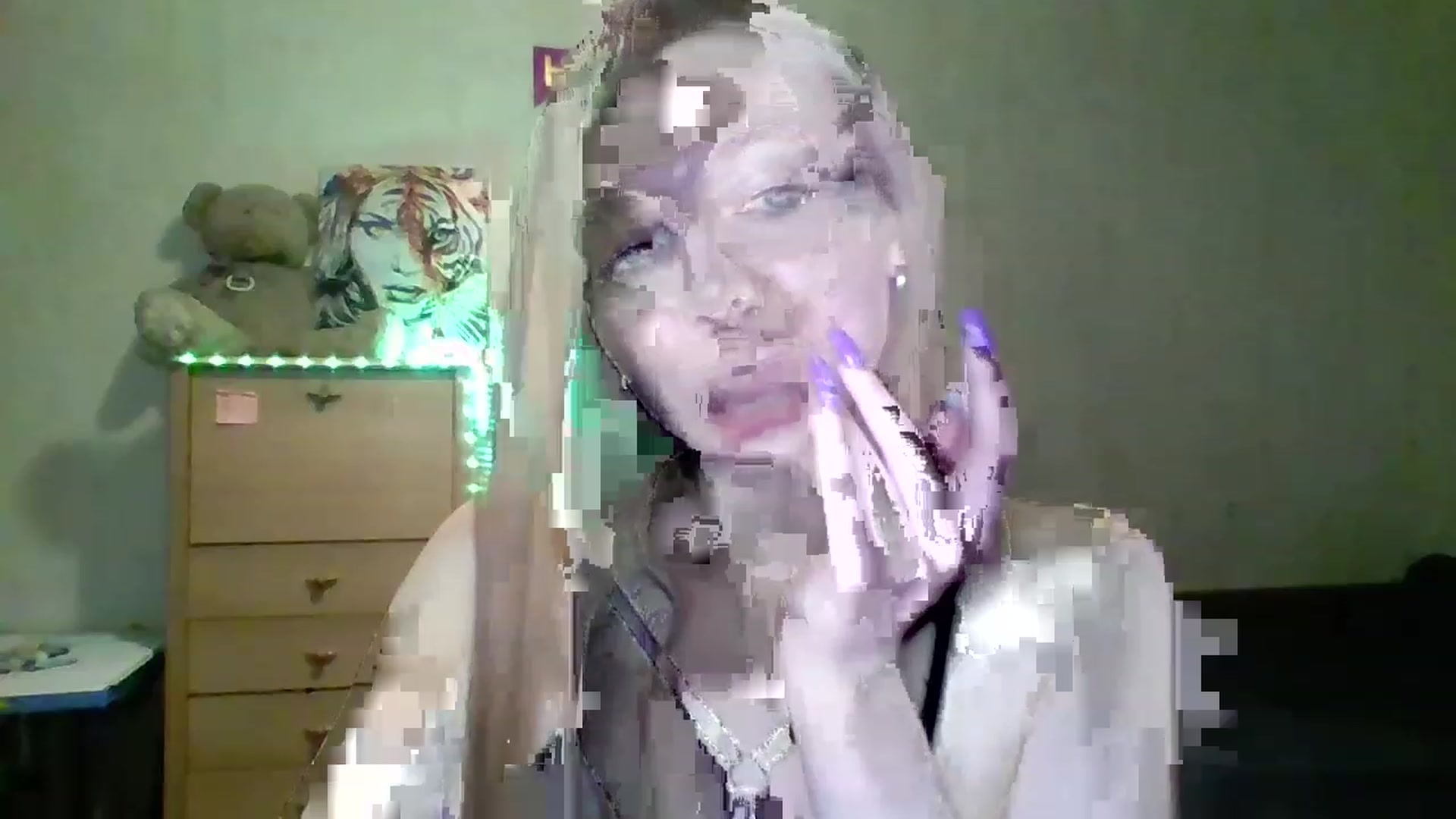 Gallery image thumbnail from LizaGhost's myfreecams stream on, 11/20/2022, 15:38 image 17 of 20