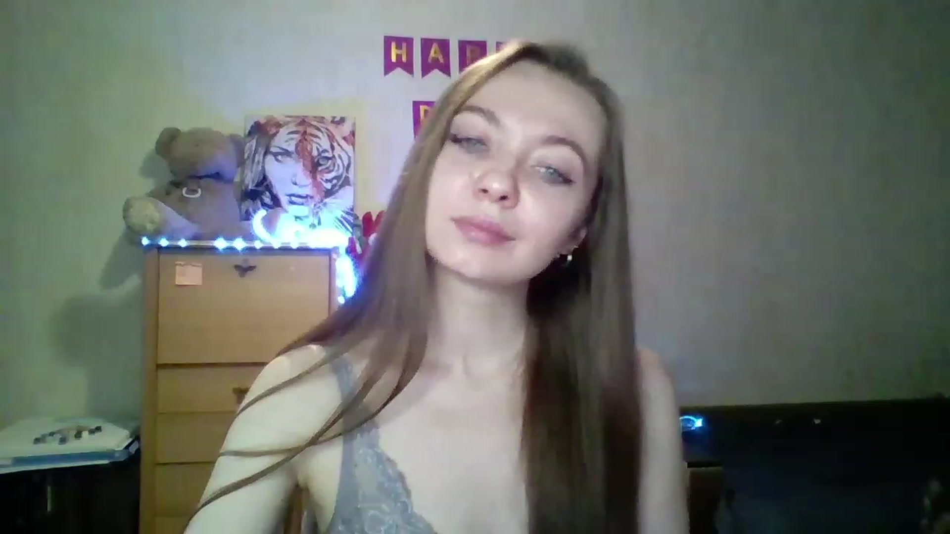 Gallery image thumbnail from LizaGhost's myfreecams stream on, 11/22/2022, 11:08 image 10 of 20
