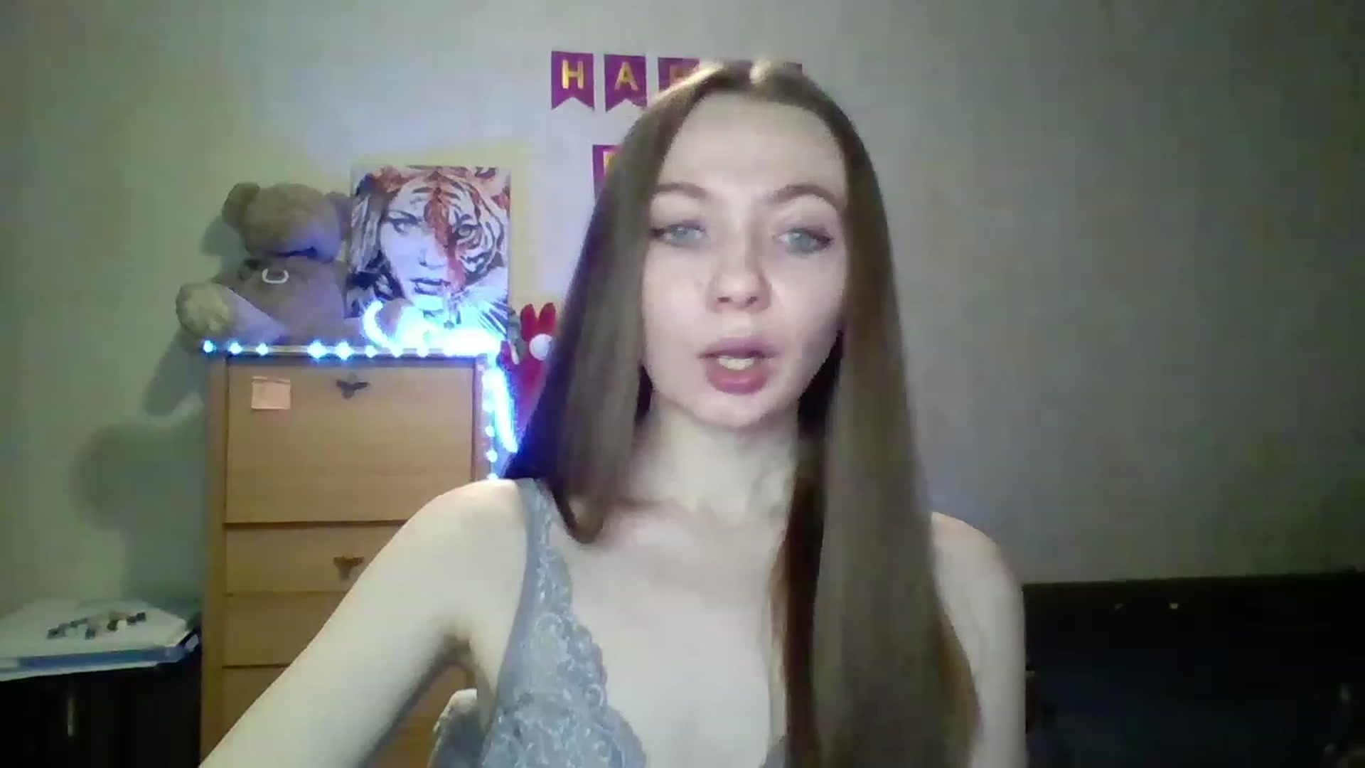 Gallery image thumbnail from LizaGhost's myfreecams stream on, 11/22/2022, 11:08 image 18 of 20