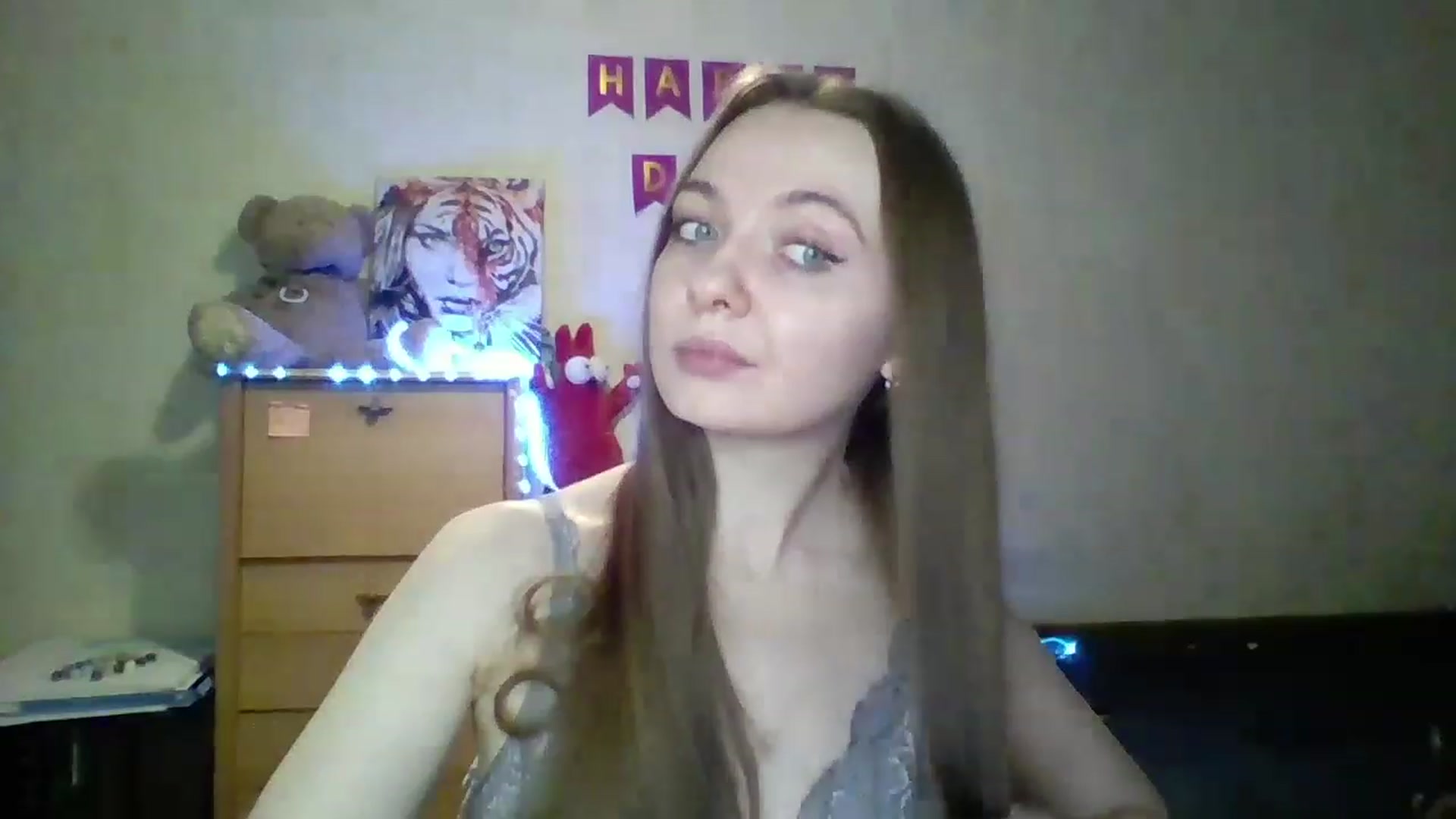 Gallery image thumbnail from LizaGhost's myfreecams stream on, 11/22/2022, 11:08 image 17 of 20