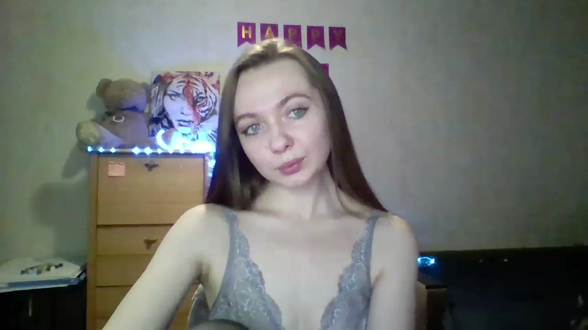 Gallery image thumbnail from LizaGhost's myfreecams stream on, 11/22/2022, 11:08 image 15 of 20