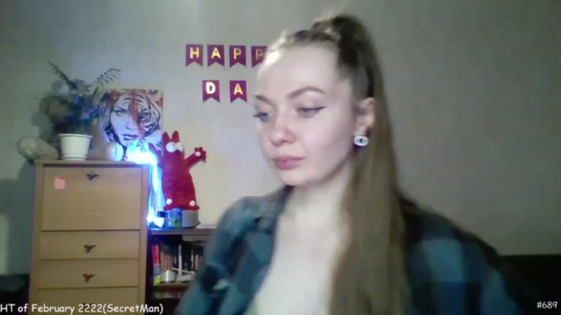 Gallery image thumbnail from LizaGhost's myfreecams stream on, 02/12/2023, 16:19 image 17 of 20
