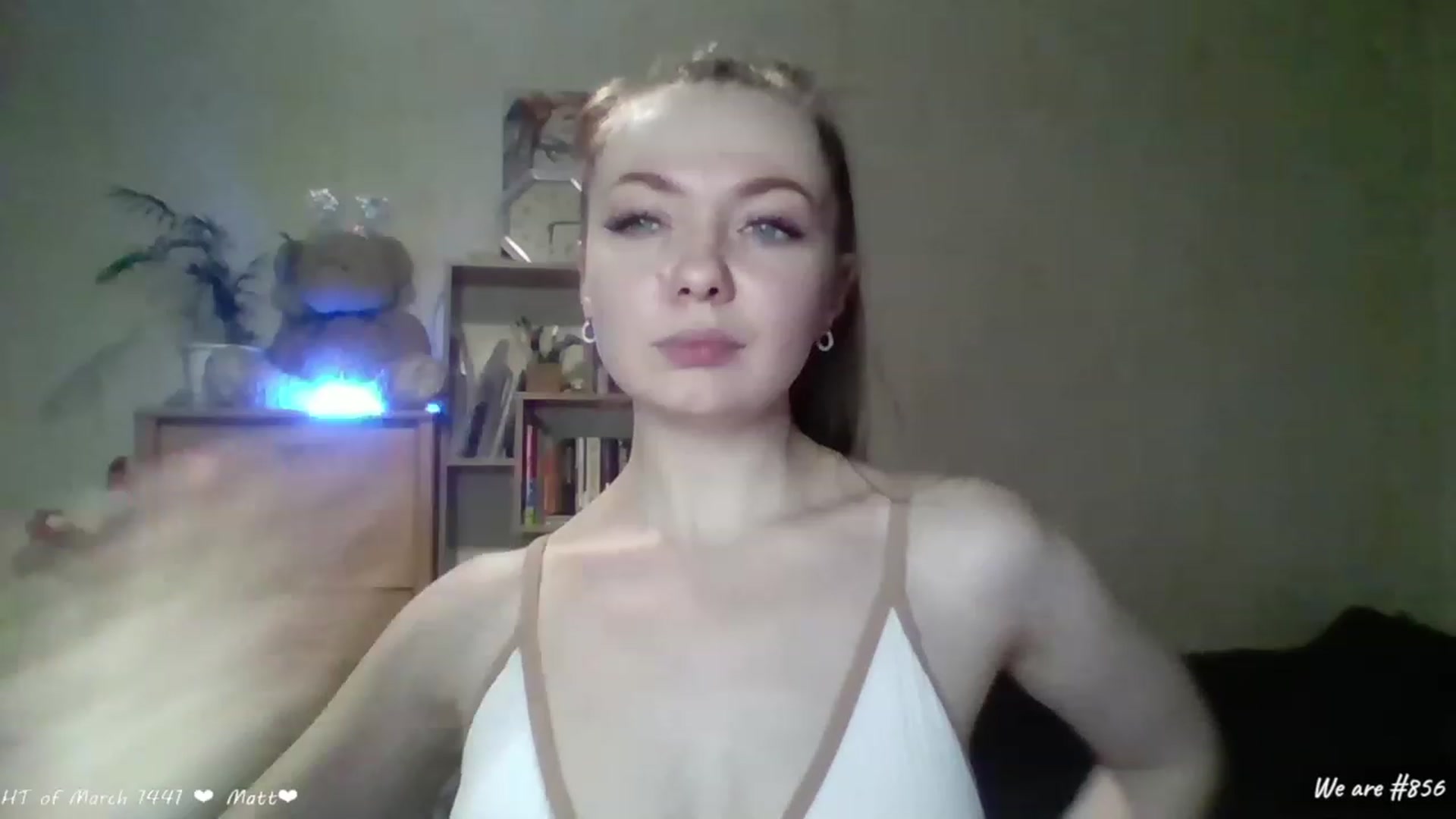 Gallery image thumbnail from LizaGhost's myfreecams stream on, 03/04/2023, 18:37 image 3 of 20
