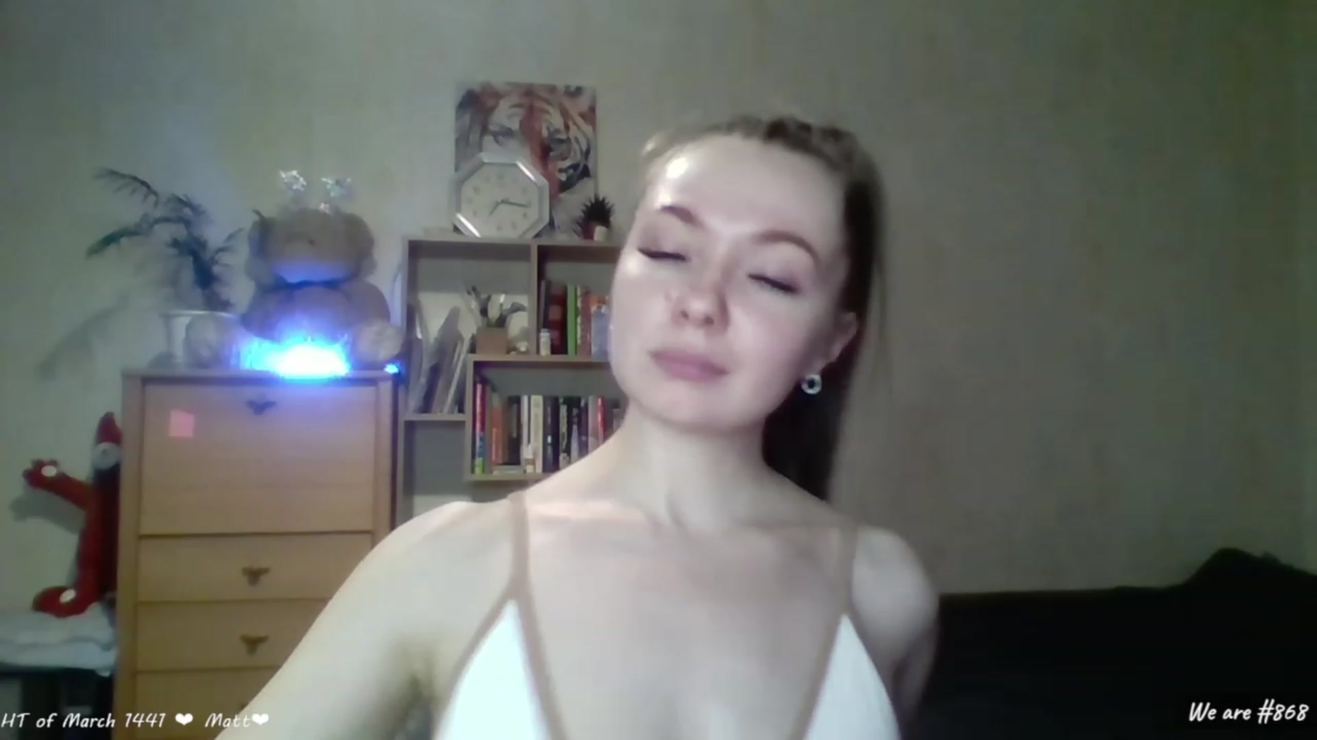 Gallery image thumbnail from LizaGhost's myfreecams stream on, 03/04/2023, 18:37 image 11 of 20